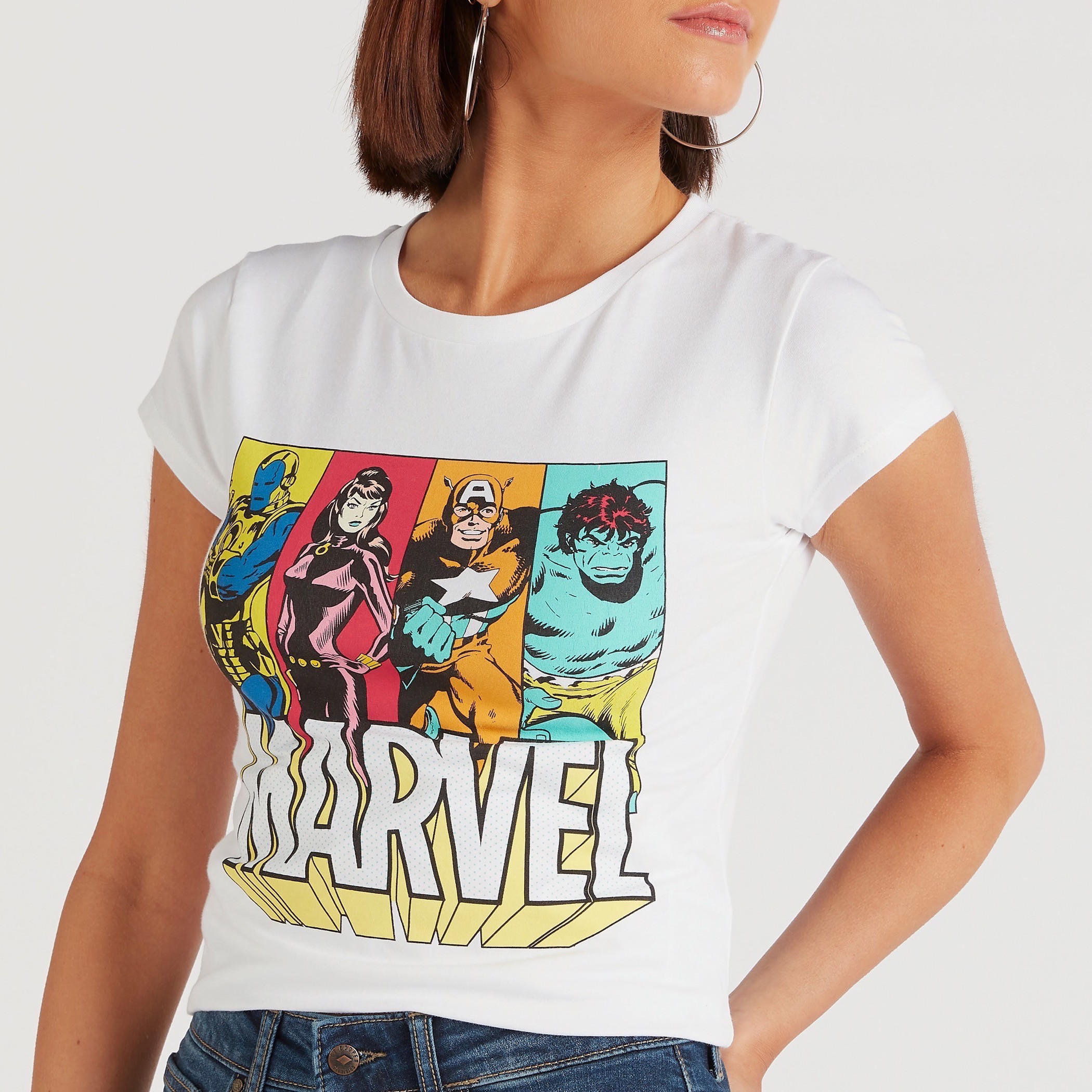 تيشيرت بياقة مستديرة وأكمام كاب وطبعات مارفل-women-clothing-tshirts-image-3