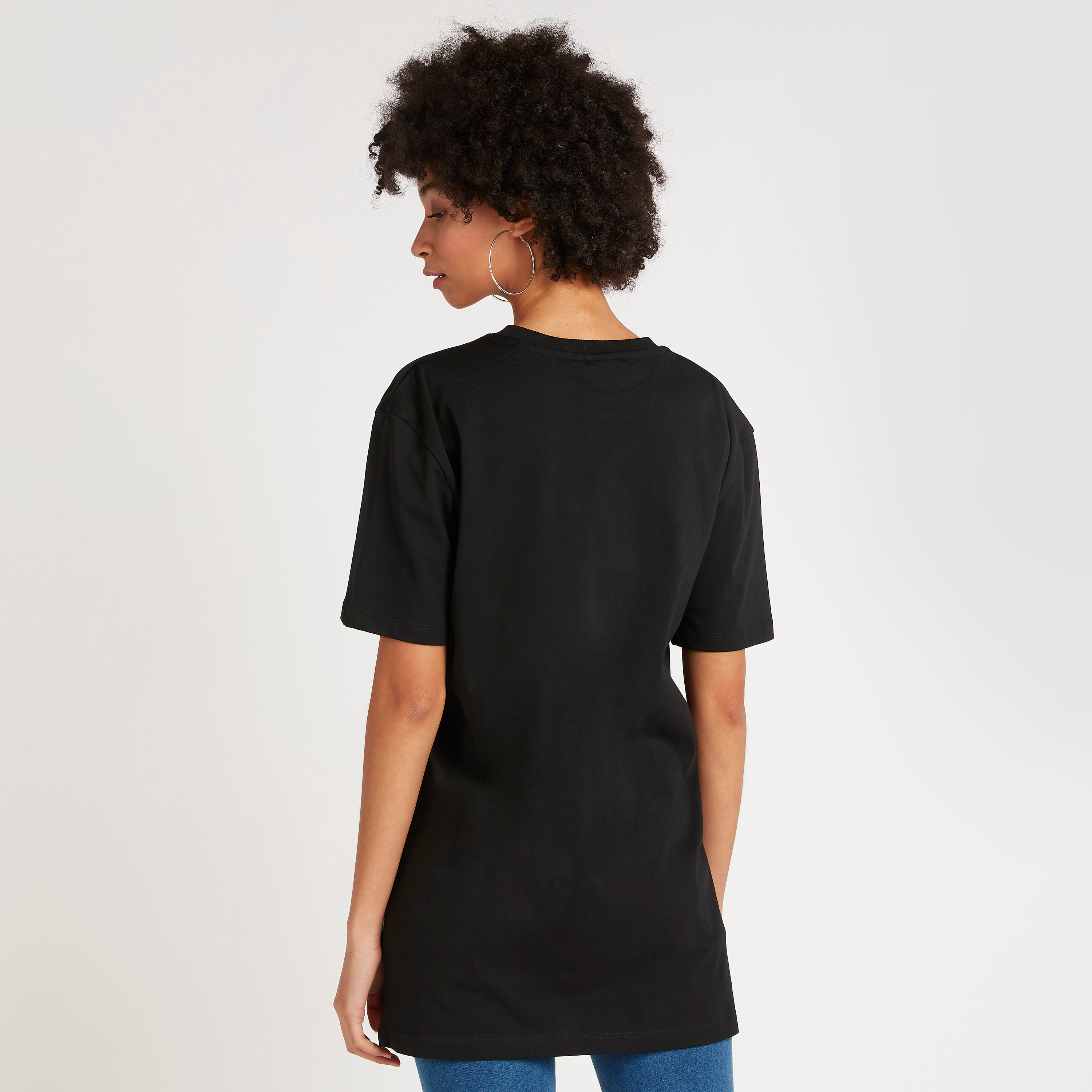 تيشيرت بياقة ضيّقة وأكمام كاب وطبعات غارفيد-women-clothing-tshirts-image-4