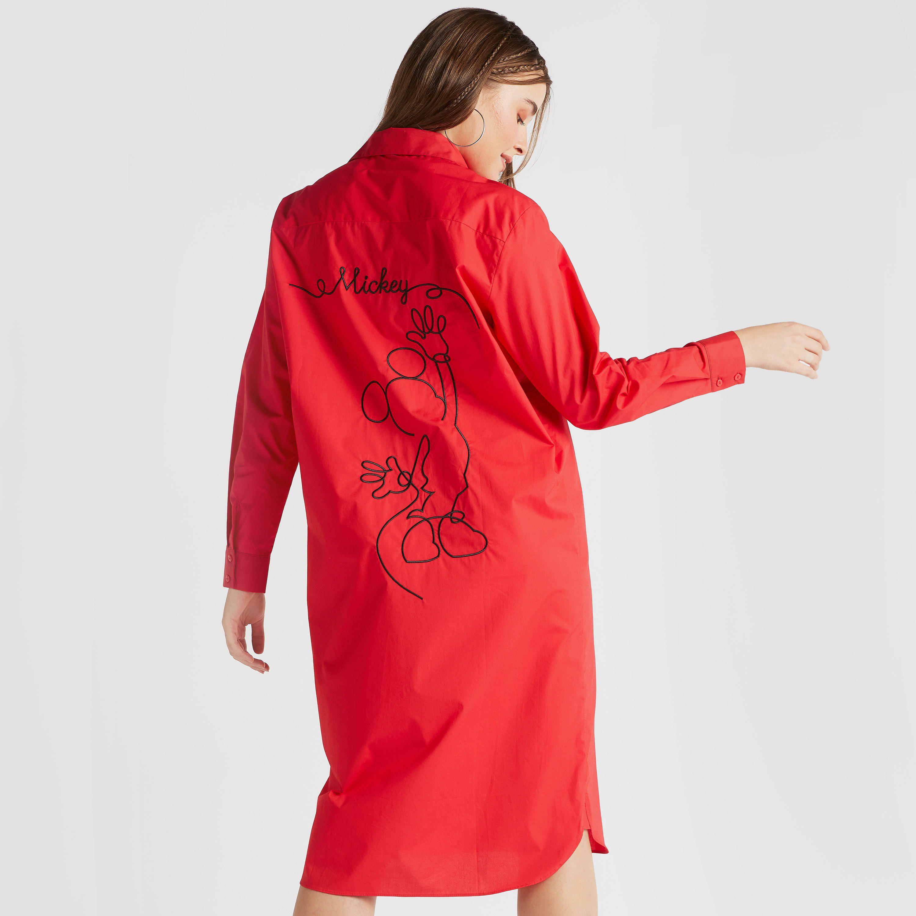 فستان قميص ميدي بتطريز ميكي ماوس وأكمام طويلة-women-clothing-dresses-image-4