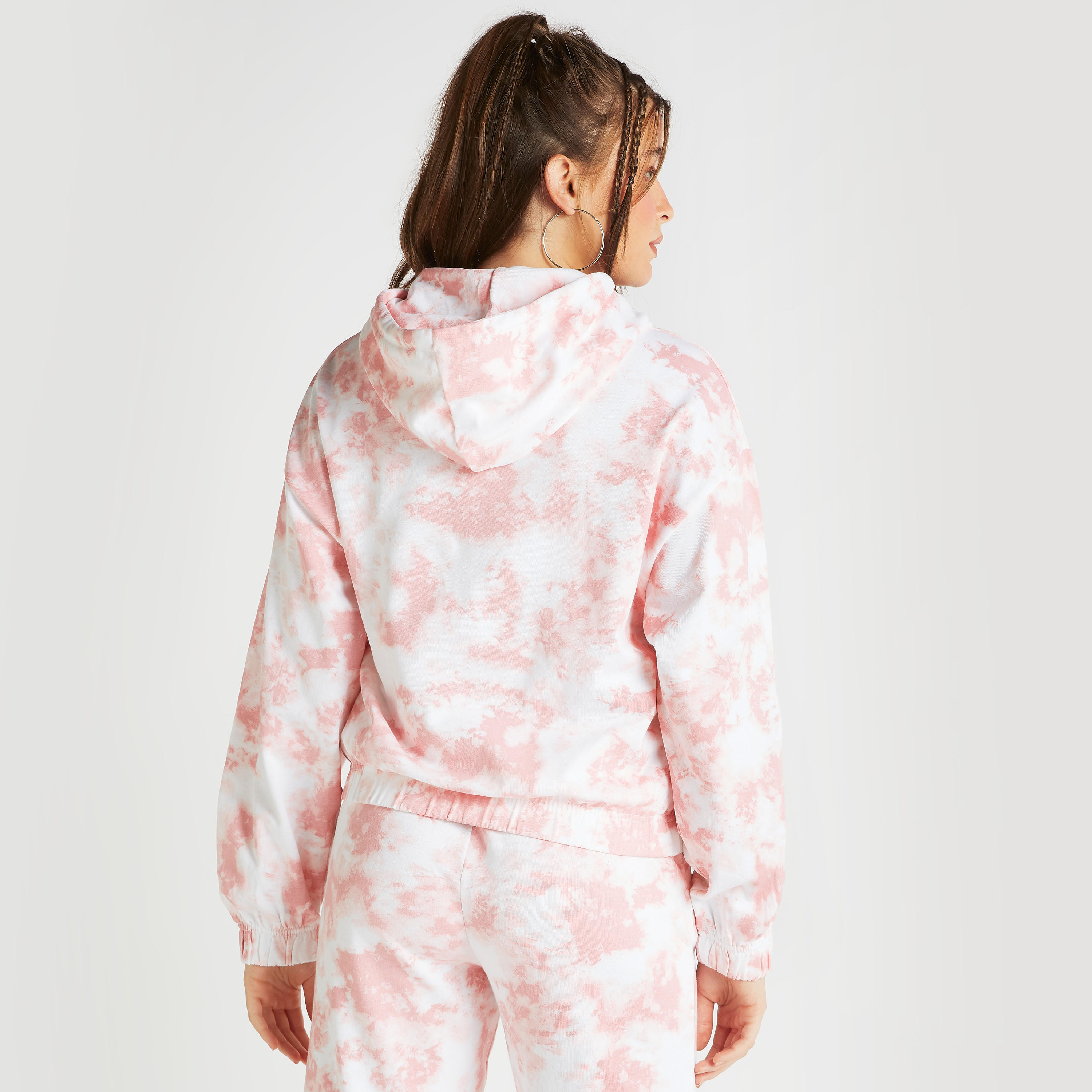 هودي بأكمام طويلة وطبعات هالو كيتي-women-winterwear-hoodiesandsweatshirts-hoodies-image-4
