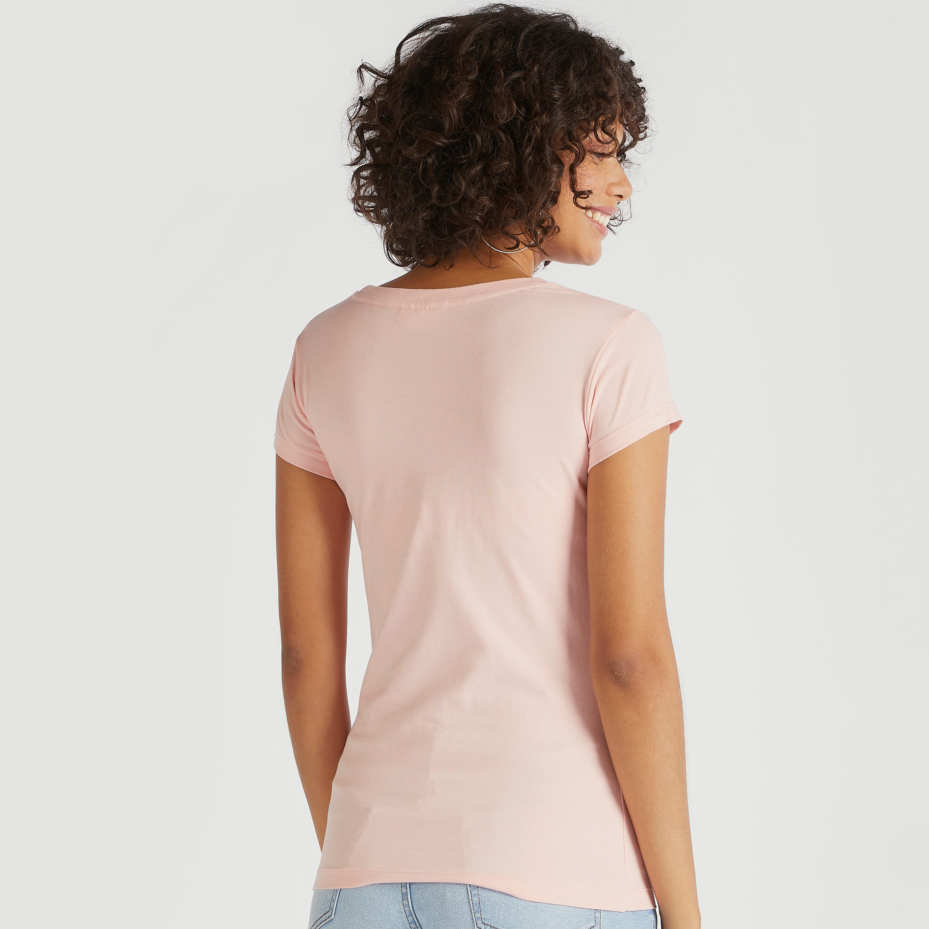 تيشيرت بأكمام كاب وياقة ضيّقة وطبعات باور باف جيرلز-women-clothing-tshirts-image-4