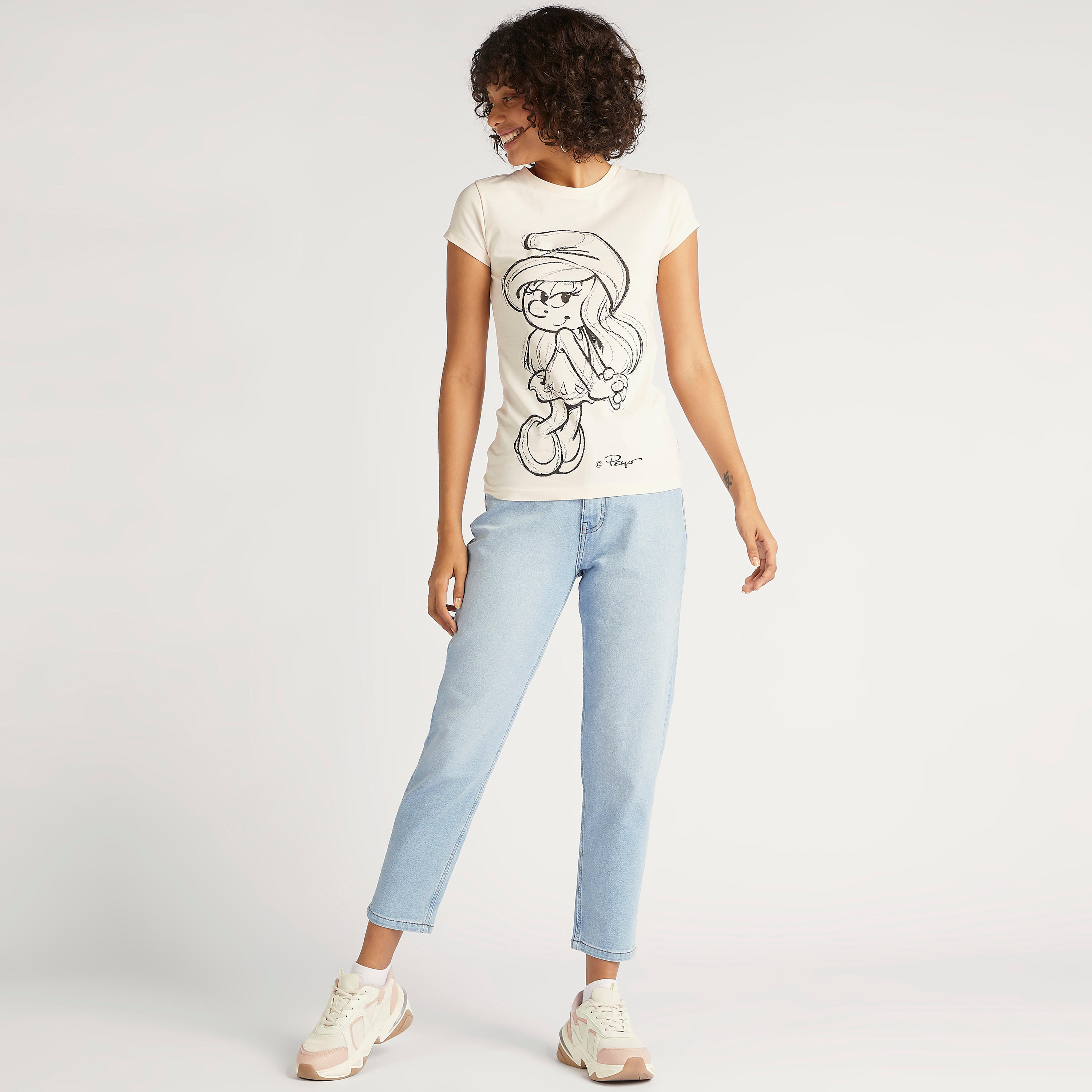 تيشيرت بياقة ضيّقة وأكمام كاب وطبعات سمورفيت-women-clothing-tshirts-image-2