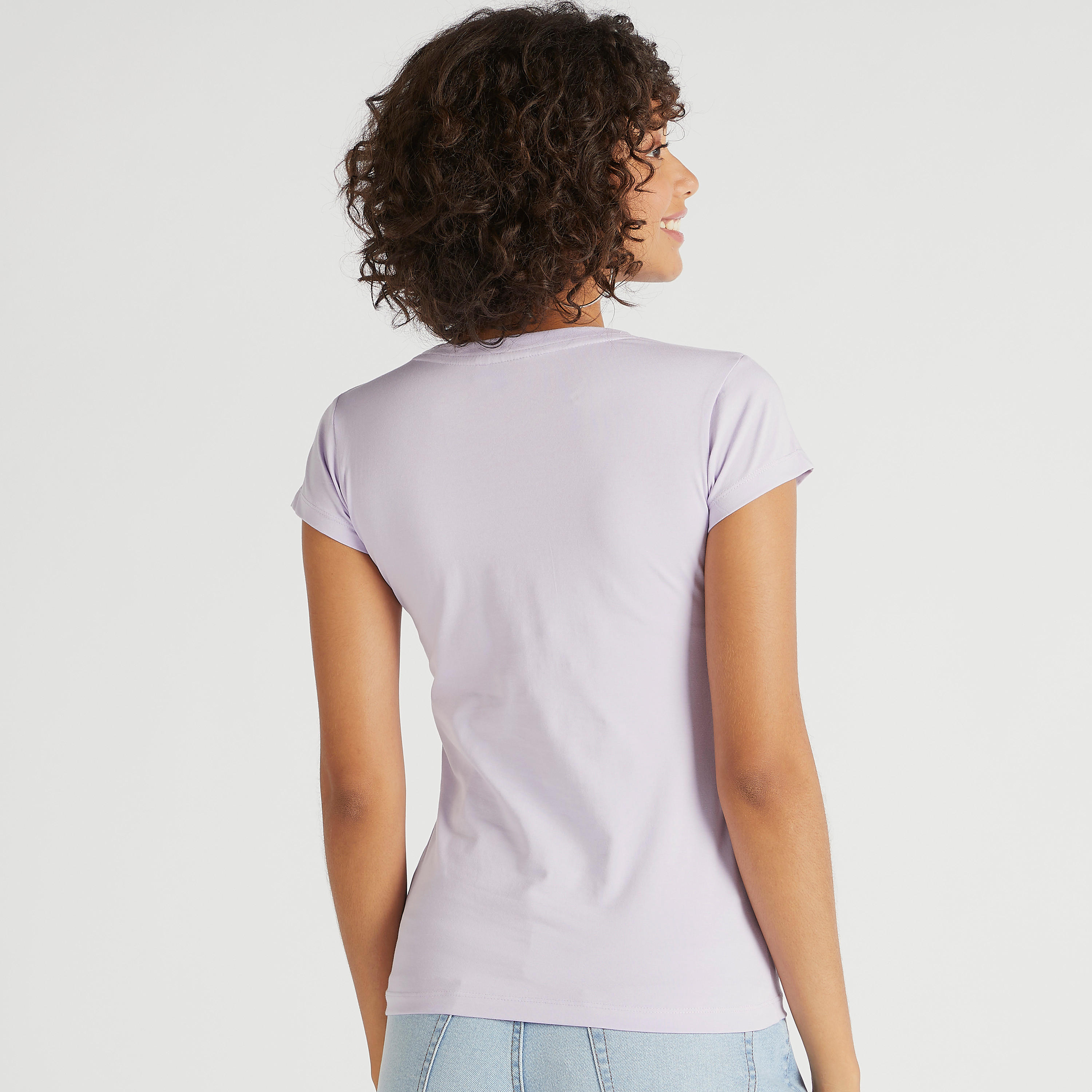 تيشيرت بياقة ضيّقة وأكمام كاب وطبعات ريك آند مورتي-women-clothing-tshirts-image-4