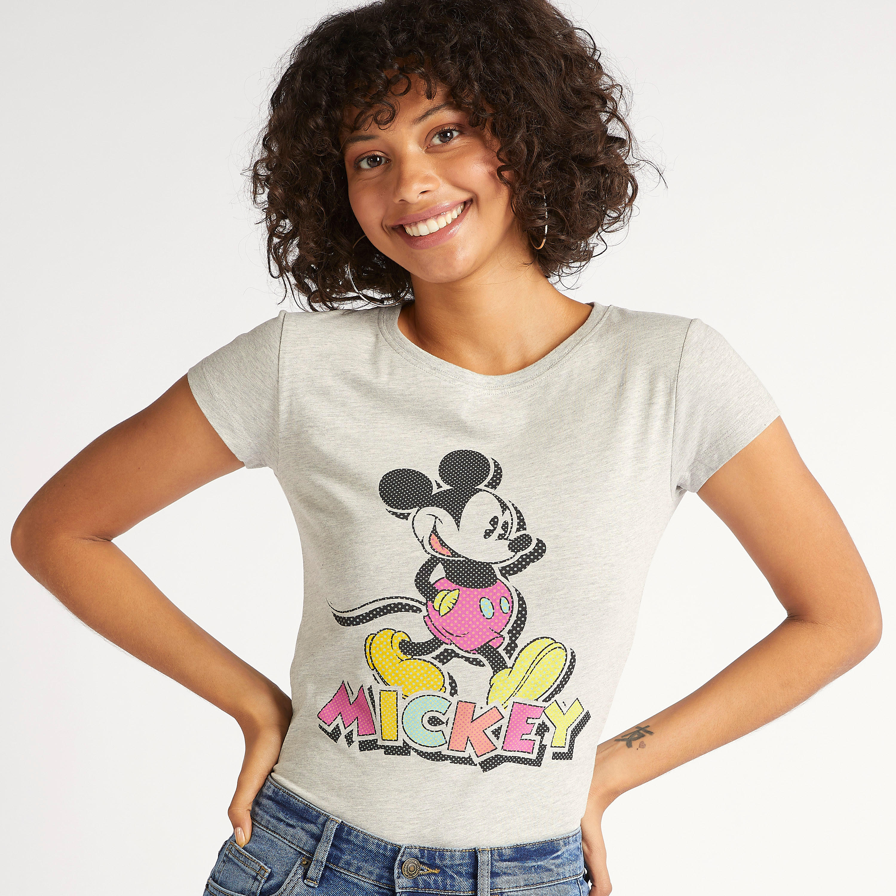 تيشيرت بياقة ضيّقة وأكمام كاب وطبعات ميكي ماوس-women-clothing-tshirts-image-1