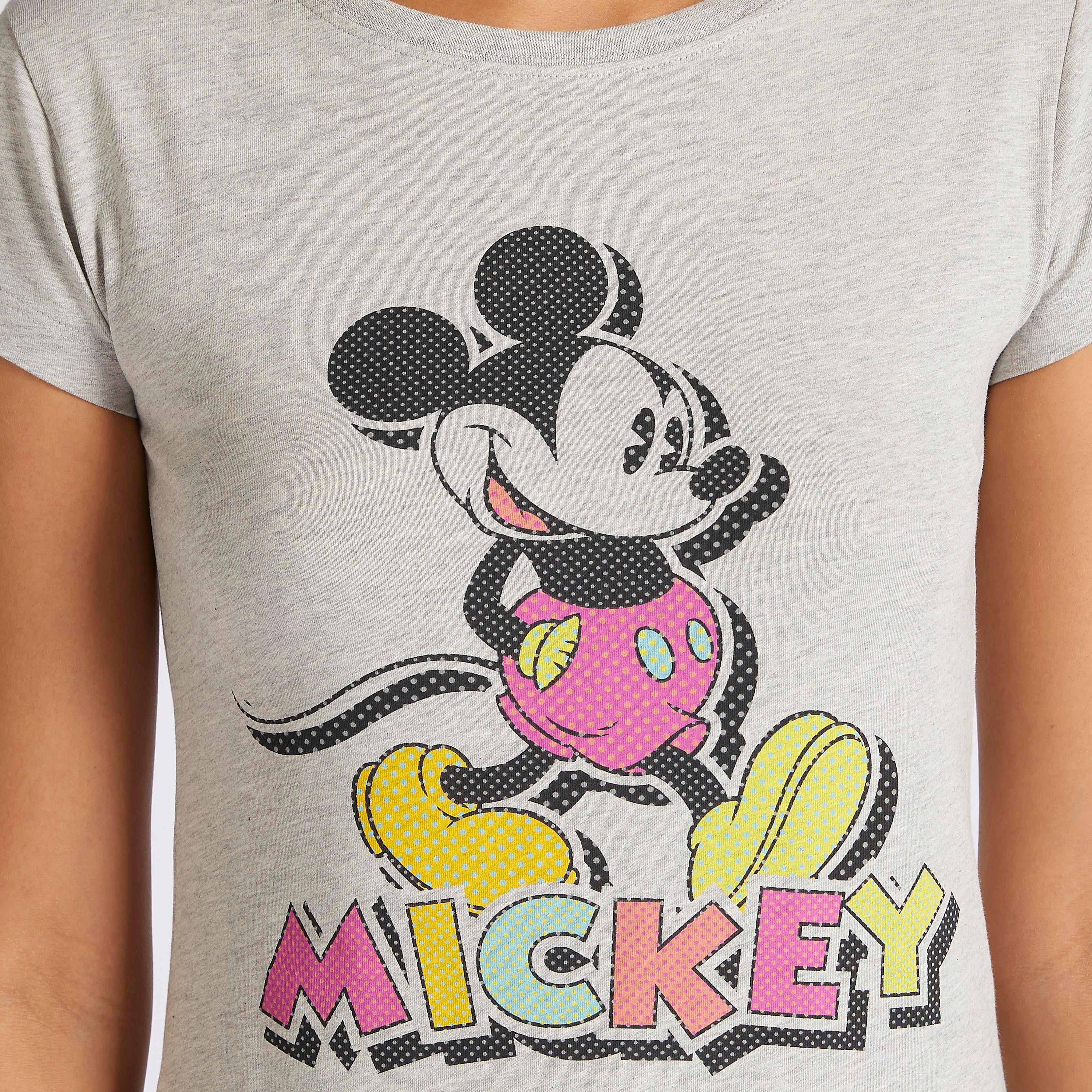 تيشيرت بياقة ضيّقة وأكمام كاب وطبعات ميكي ماوس-women-clothing-tshirts-image-3