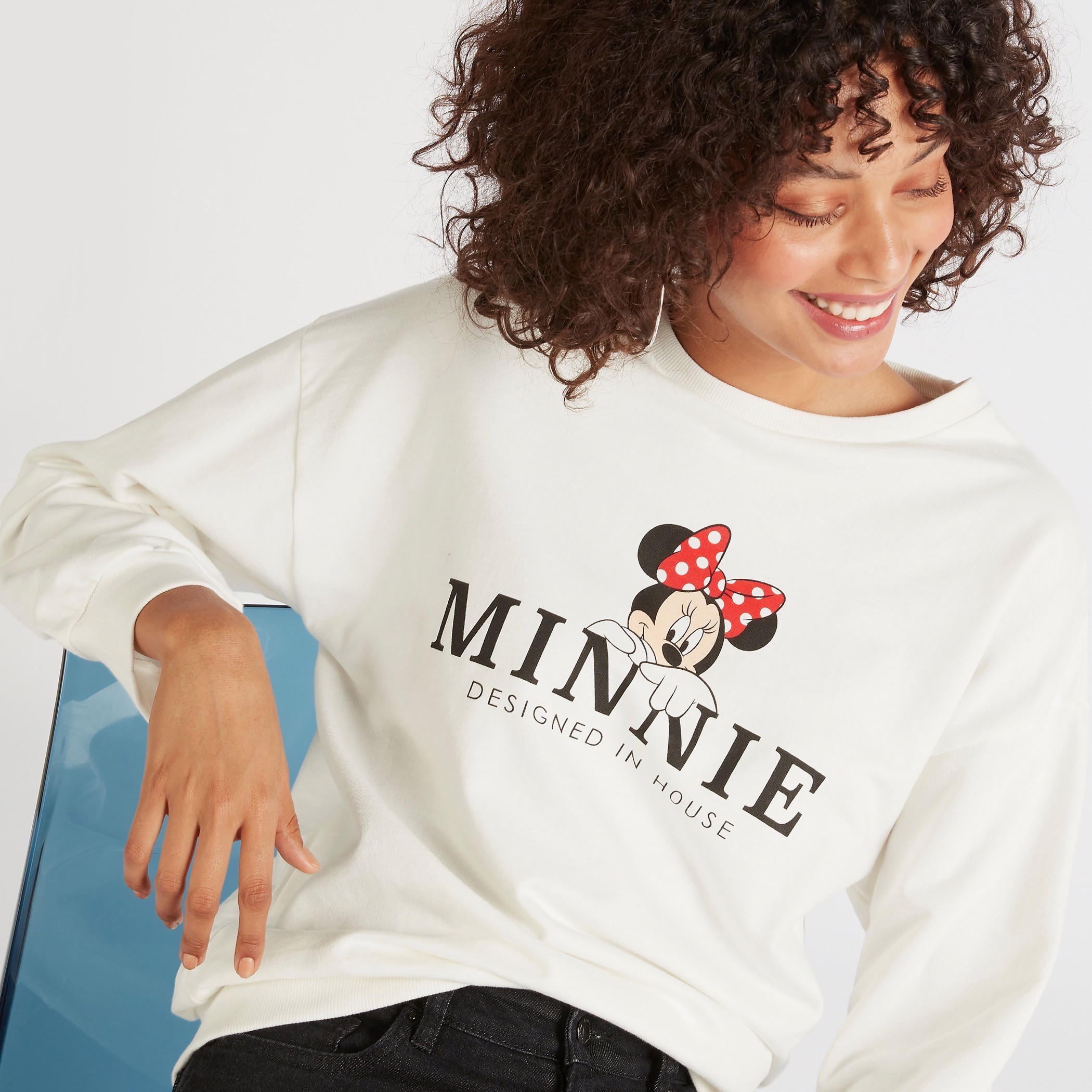 Minnie Mouse Print Sweatshirt with Long Sleeves and Crew Neck-women-winterwear-hoodiesandsweatshirts-sweatshirts-image-3