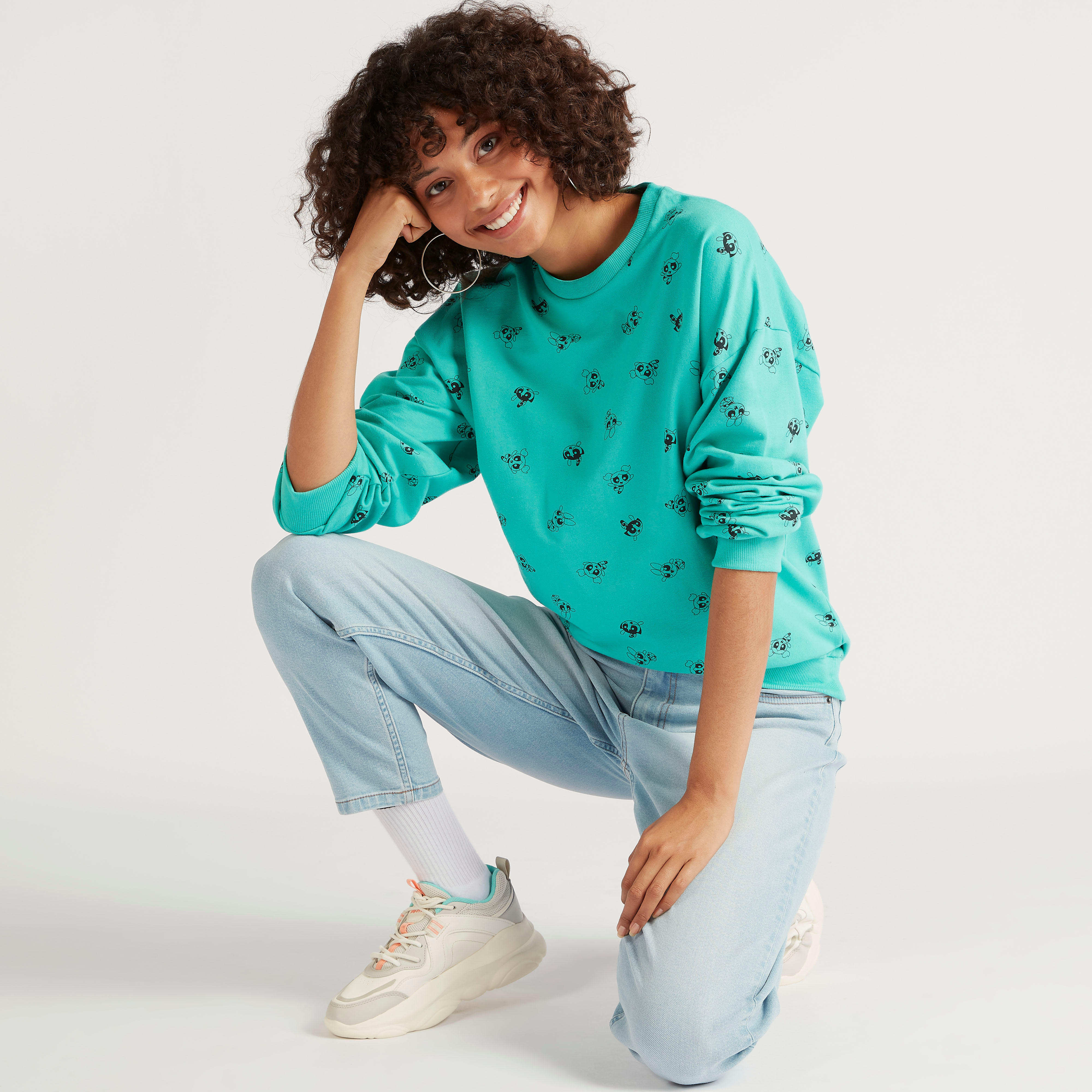 سويت شيرت بياقة ضيّقة وأكمام طويلة وطبعات فتيات القوة-women-winterwear-hoodiesandsweatshirts-sweatshirts-image-2
