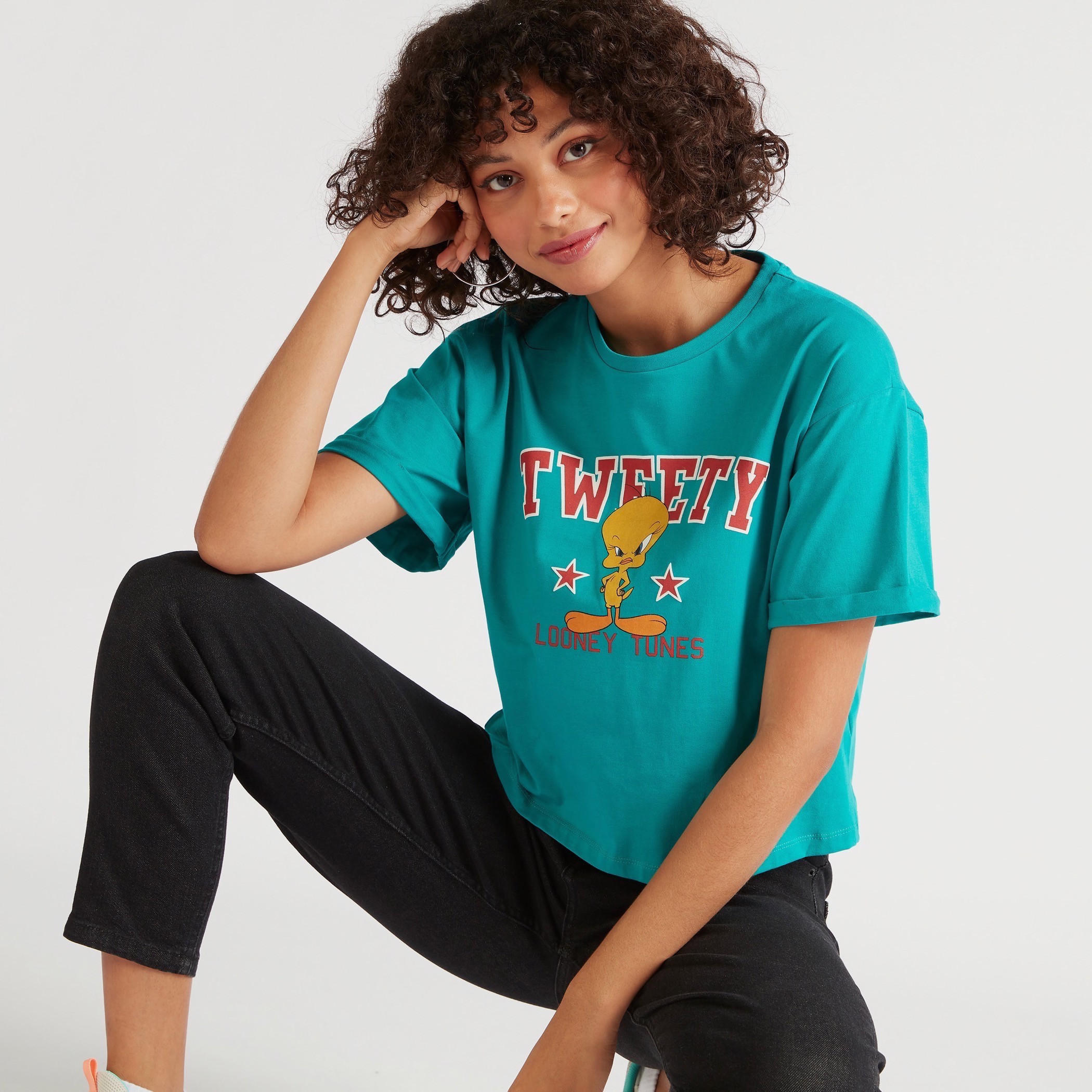 Tweety Print Crop T-shirt with Short Sleeves and Crew Neck-women-clothing-tshirts-image-1