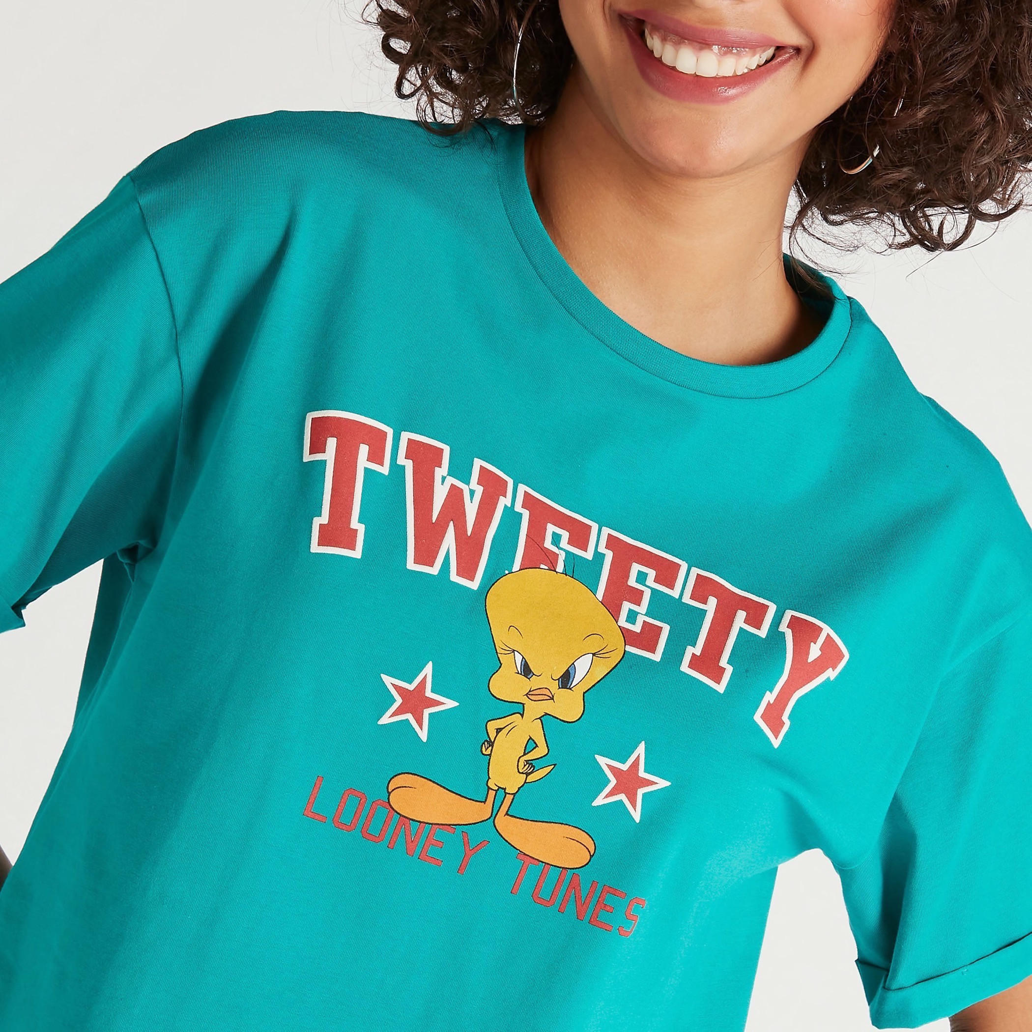 Tweety Print Crop T-shirt with Short Sleeves and Crew Neck-women-clothing-tshirts-image-3