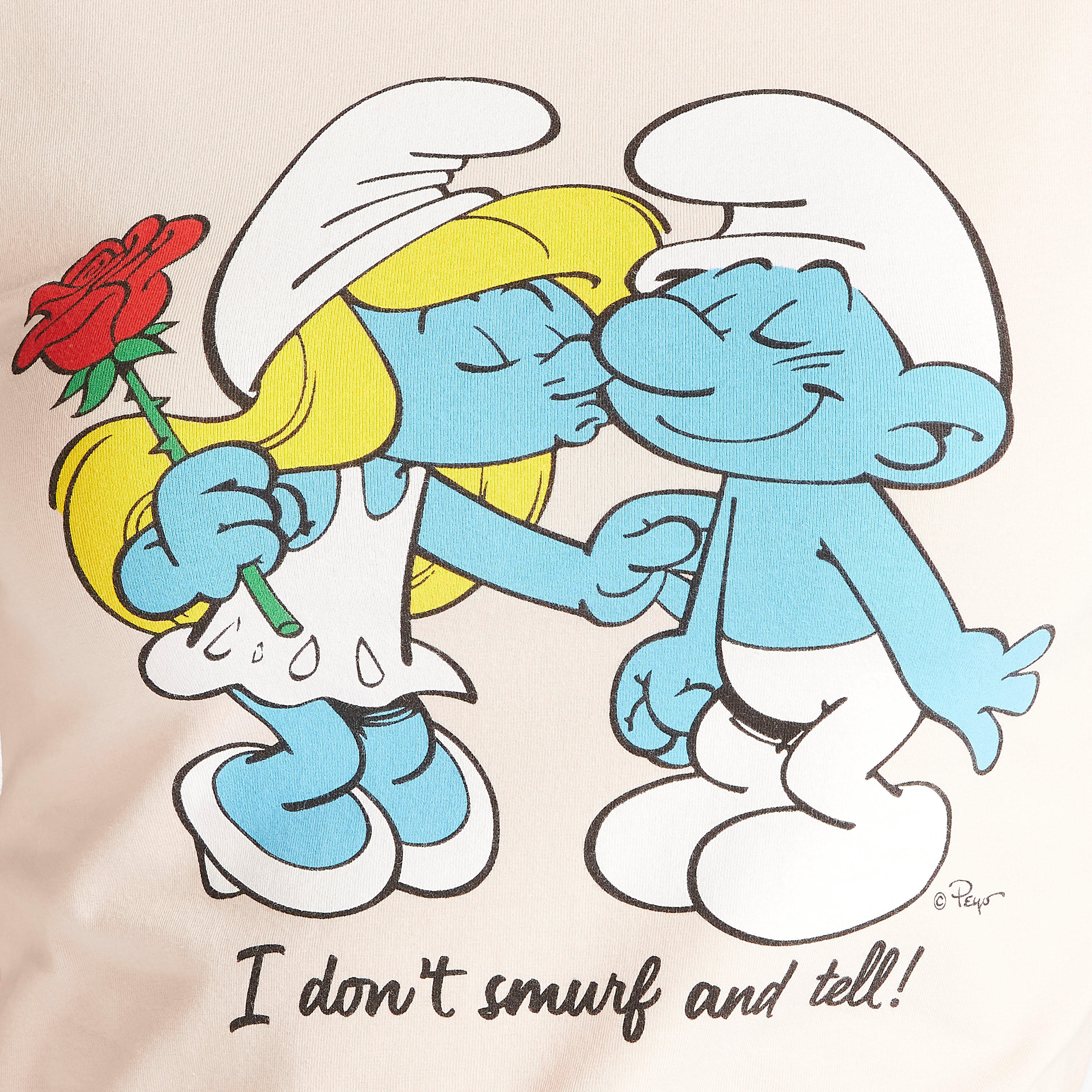 تيشيرت بياقة ضيّقة وأكمام كاب وطبعات السنافر-women-clothing-tshirts-image-3