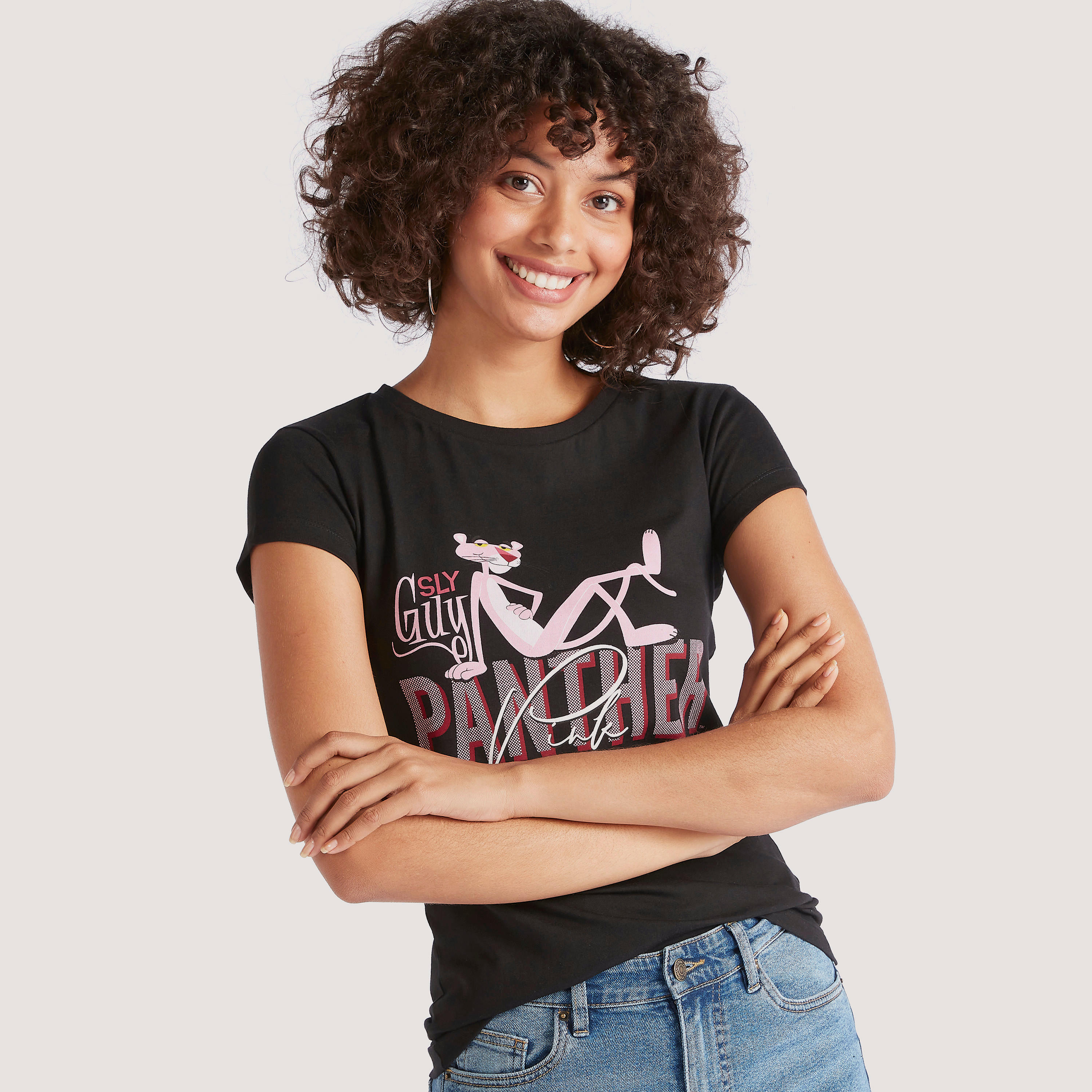 تيشيرت بياقة ضيقة وأكمام كاب وطبعات ذي بينك بانتر-women-clothing-tshirts-image-1