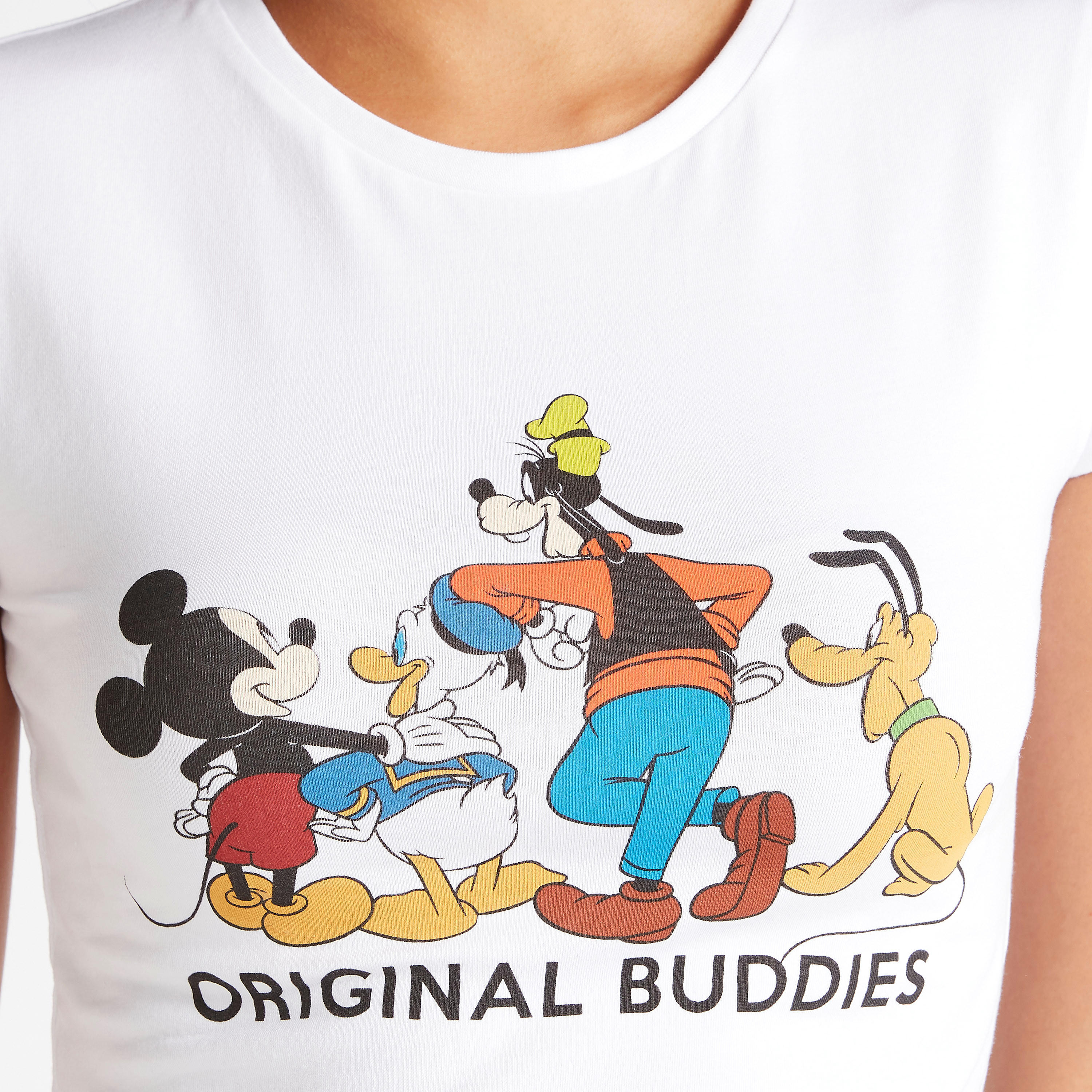 تيشيرت بياقة ضيّقة وأكمام كاب وطبعات ميكي أند ذي فريندز-women-clothing-tshirts-image-3