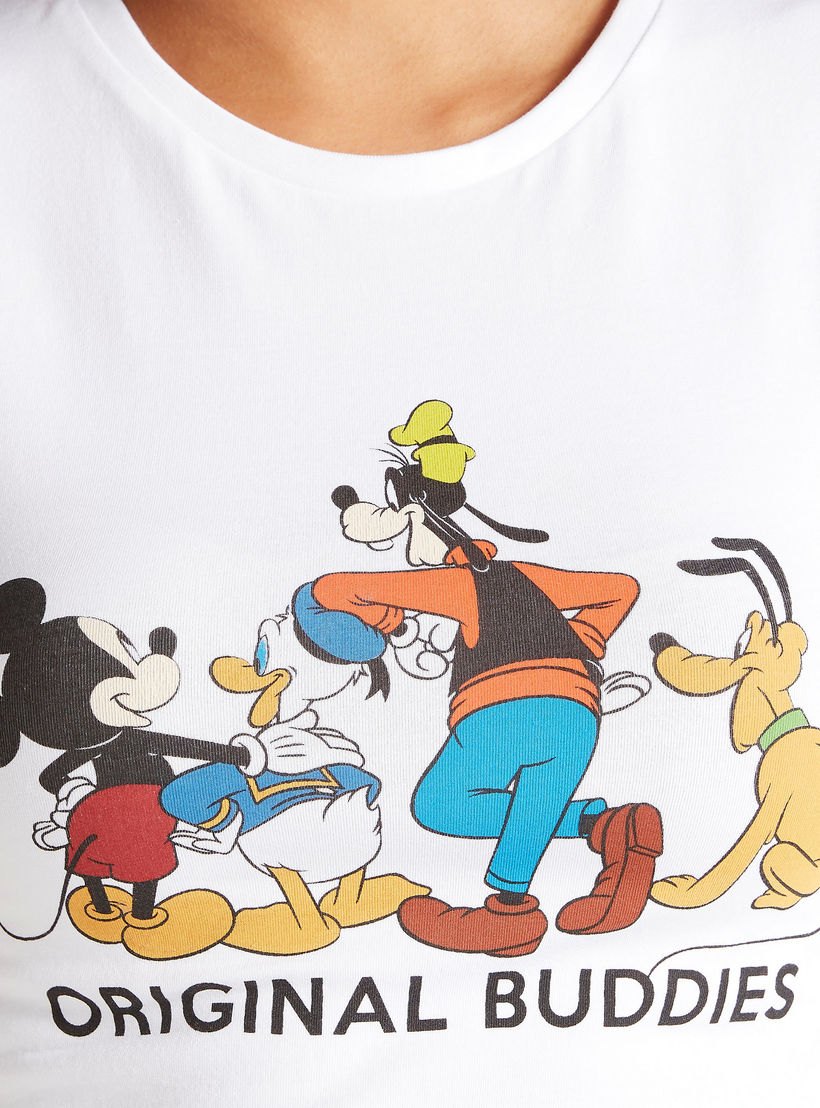 تيشيرت بياقة ضيّقة وأكمام كاب وطبعات ميكي أند ذي فريندز-women-clothing-tshirts-image-3