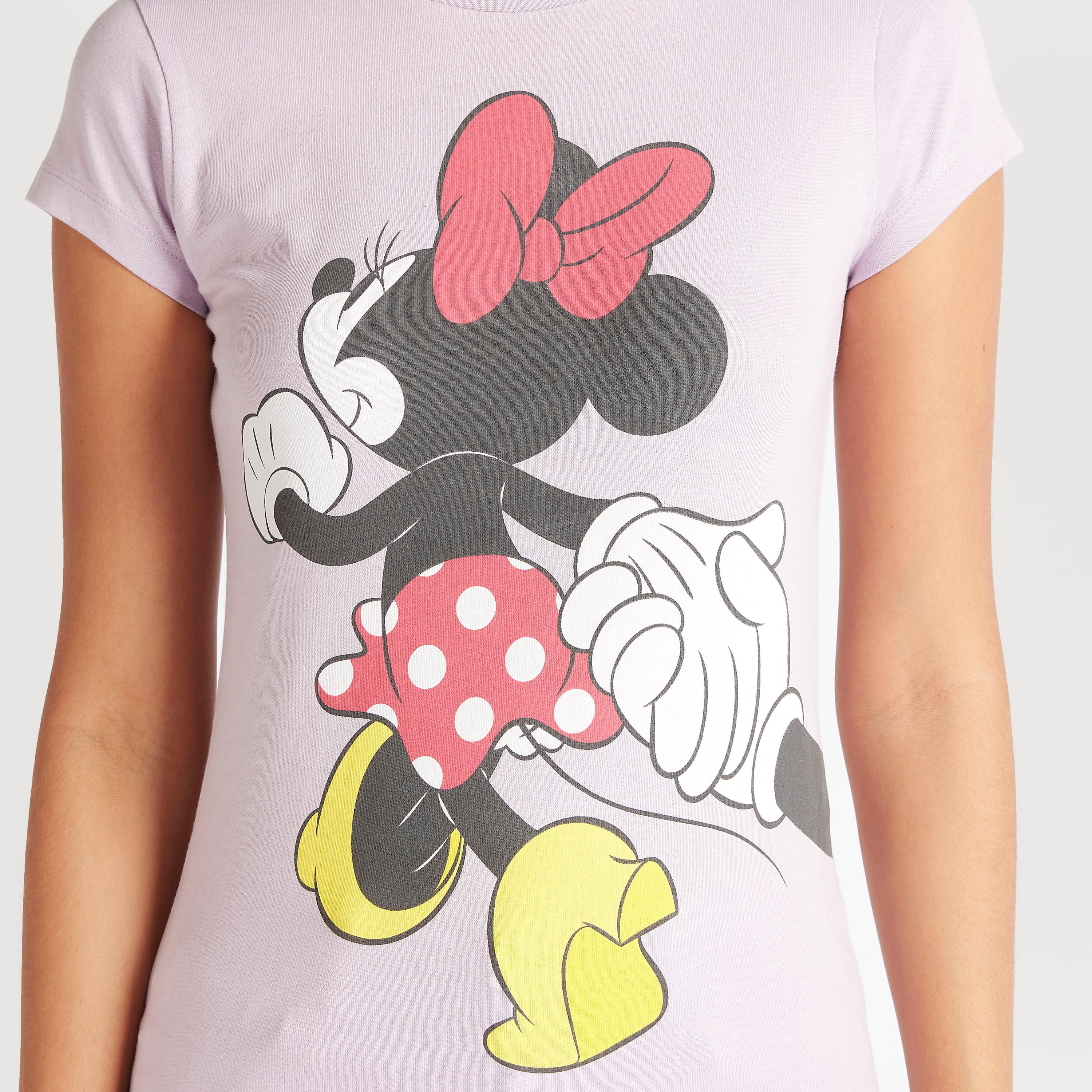 تيشيرت بياقة ضيّقة وأكمام كاب وطبعات ميني ماوس-women-clothing-tshirts-image-3