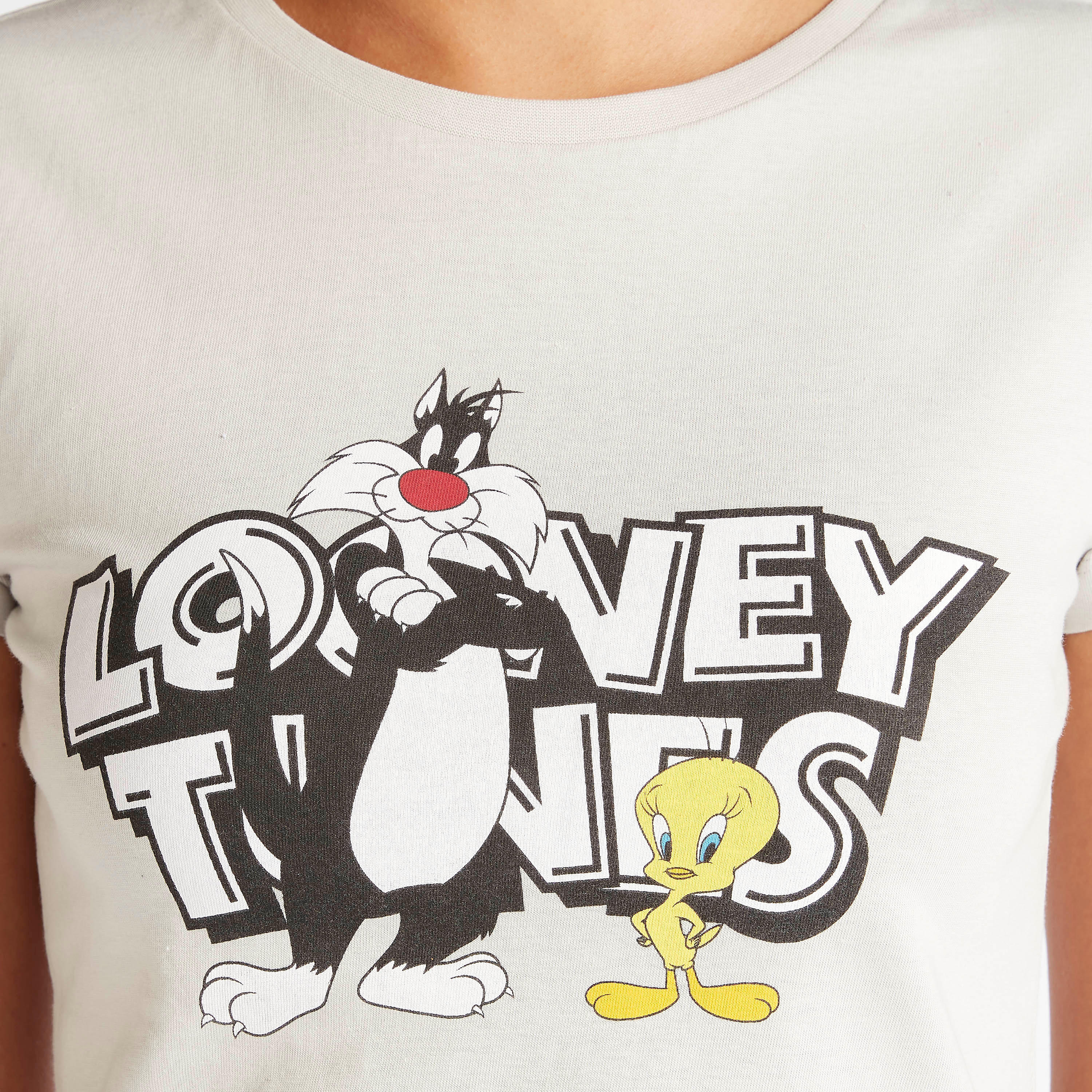 تيشيرت بياقة ضيقة وأكمام كاب وطبعات لوني تيونر-women-clothing-tshirts-image-3