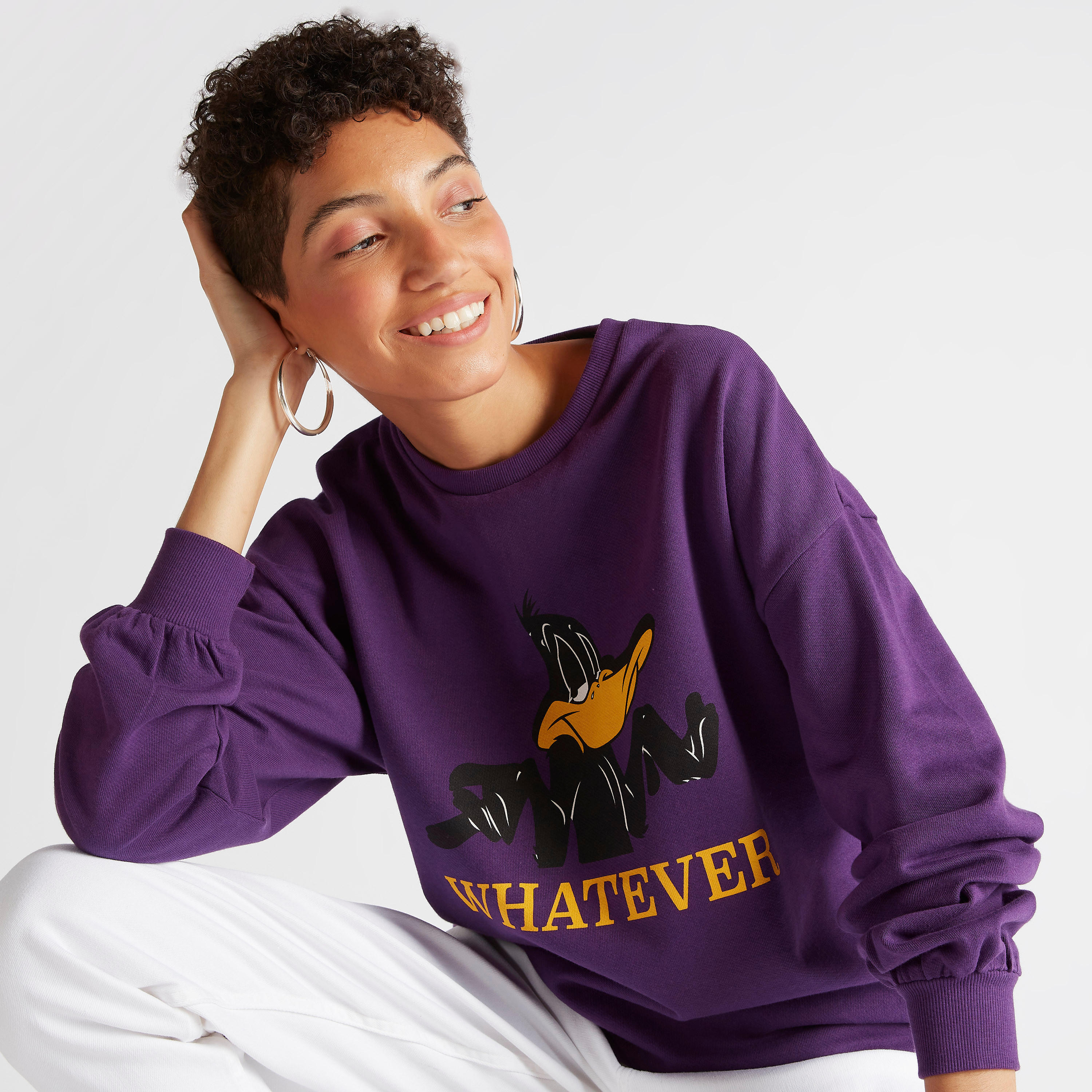 سويت شيرت بطبعة لوني تونز بياقة ضيقة وأكمام طويلة-women-winterwear-hoodiesandsweatshirts-sweatshirts-image-1