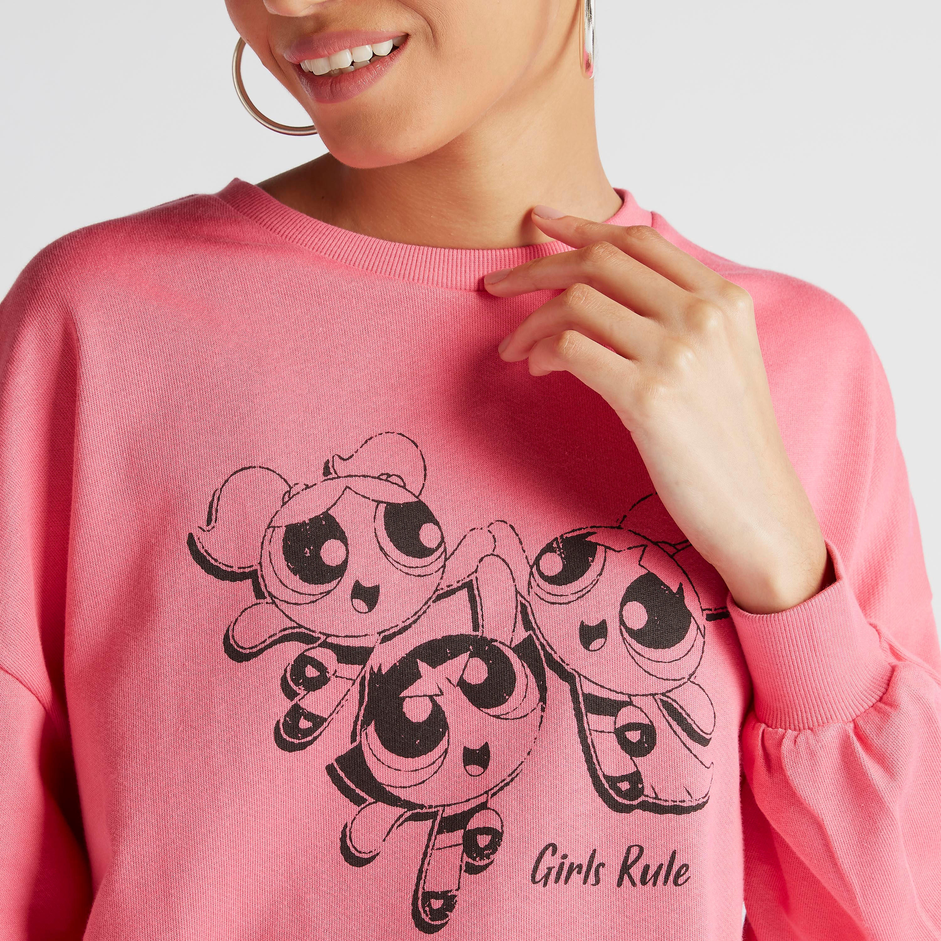 سويت شيرت بياقة ضيّقة وأكمام طويلة وطبعات فتيات القوة-women-winterwear-hoodiesandsweatshirts-sweatshirts-image-3