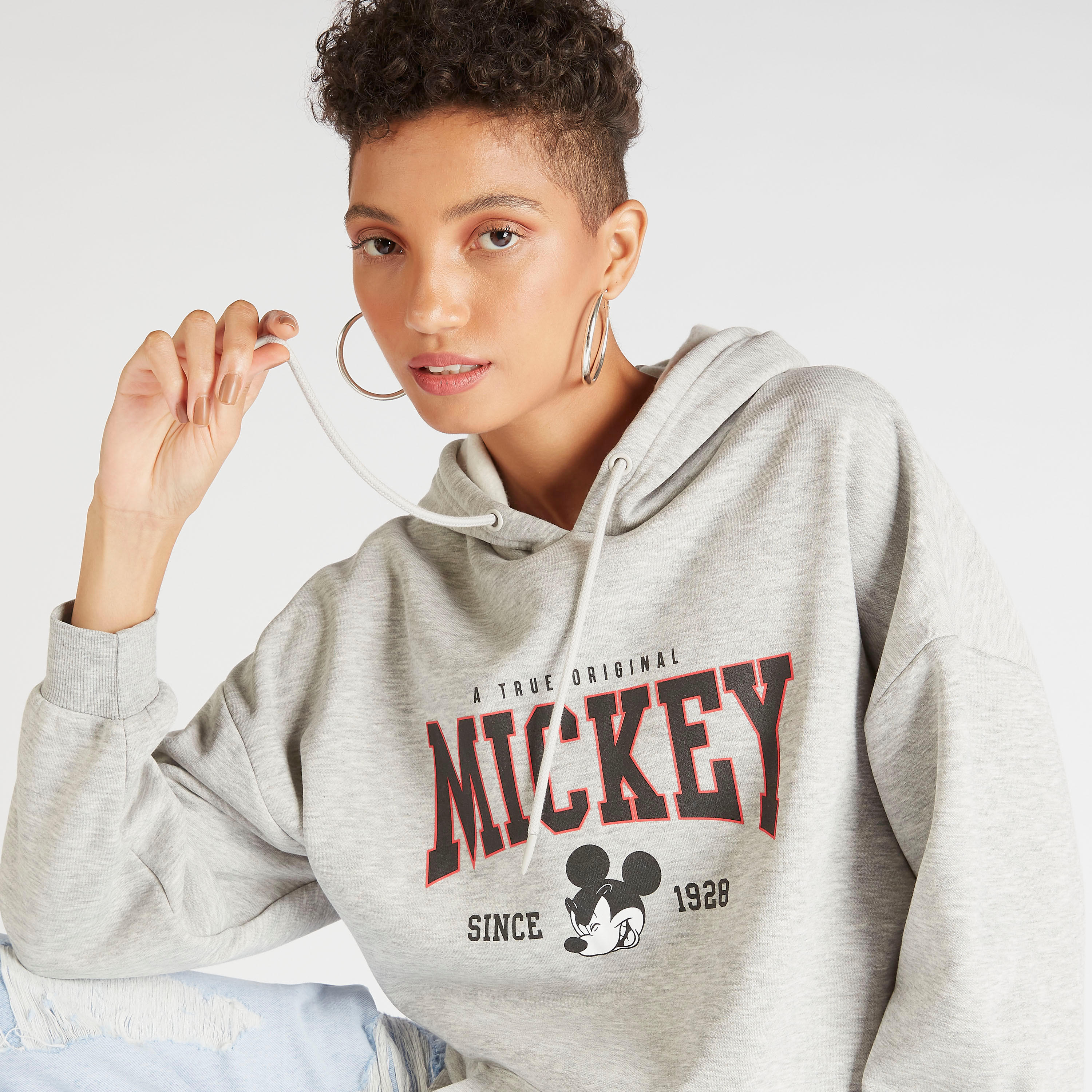 هودي بأكمام طويلة وجيوب كنغر وطبعات ميكي ماوس-women-winterwear-hoodiesandsweatshirts-hoodies-image-5