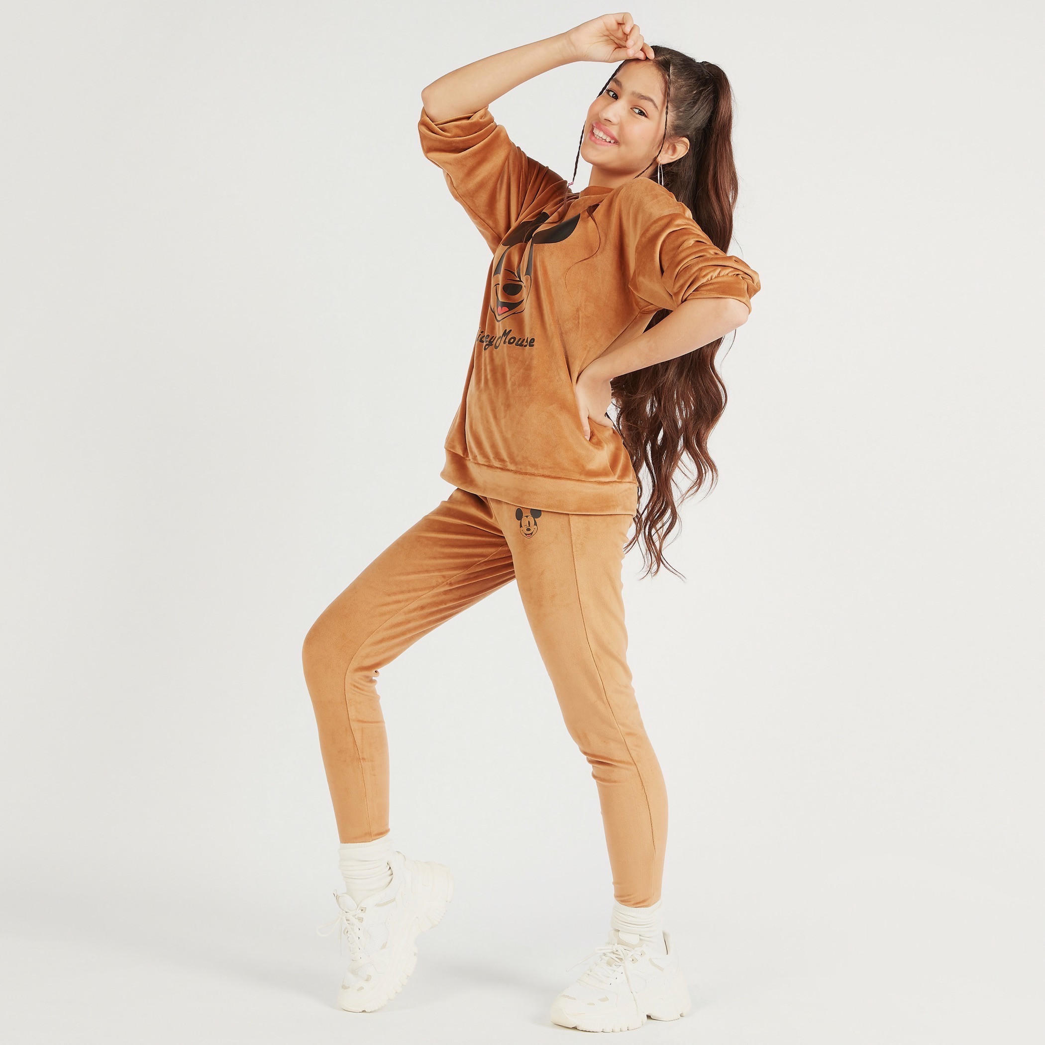 بنطلون رياضي بارز الملمس بخصر مطّاطي وتصميم ميكي ماوس-women-clothing-bottoms-joggers-image-5