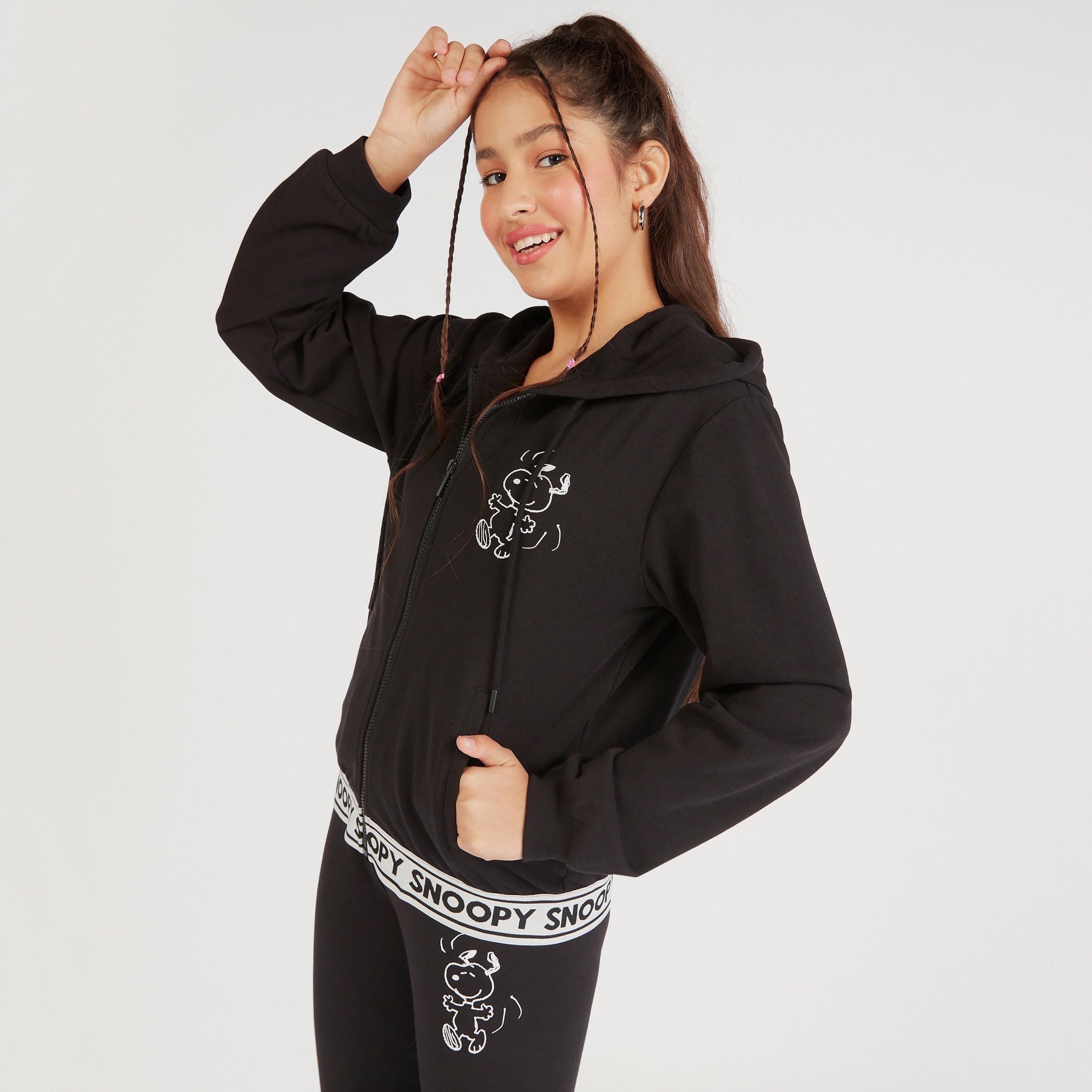 جاكيت بأكمام طويلة وطبعات سنوبي-women-winterwear-coatsandjackets-jackets-image-3
