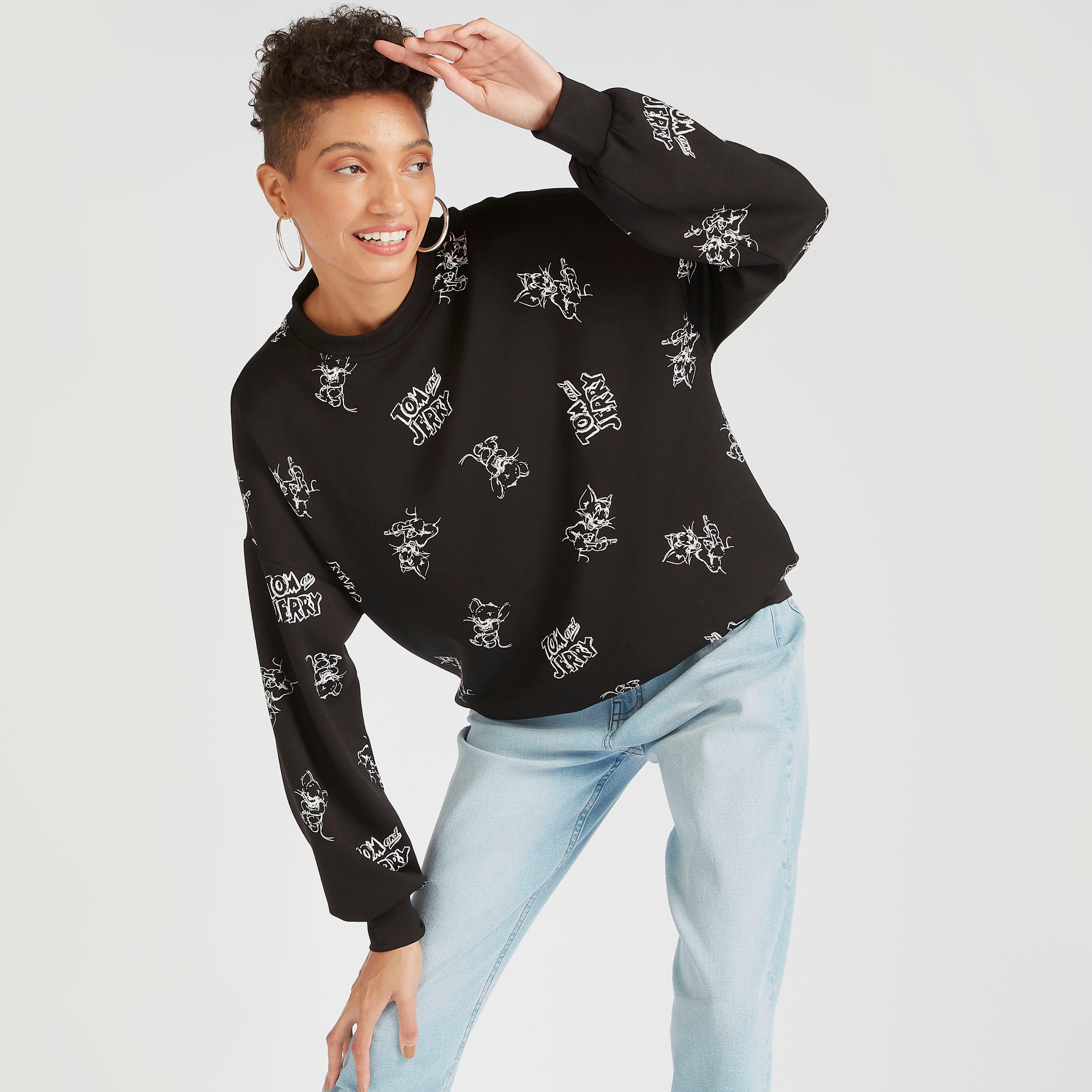 سويت شيرت بأكمام طويلة وياقة ضيّقة وطبعات توم أند جيري-women-winterwear-hoodiesandsweatshirts-sweatshirts-image-6