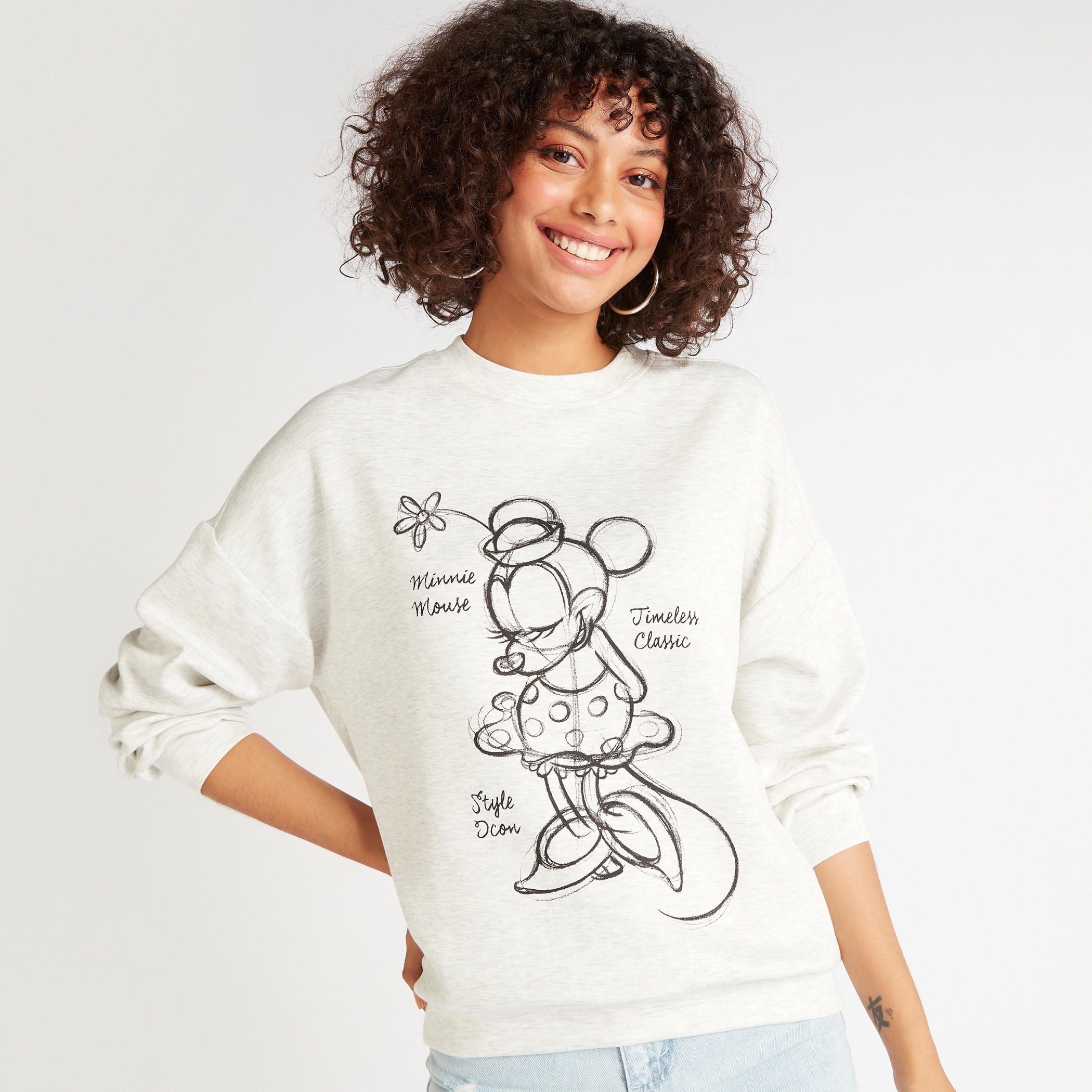 سويت شيرت بياقة ضيقة وأكمام طويلة وطبعات ميني ماوس-women-winterwear-hoodiesandsweatshirts-sweatshirts-image-5