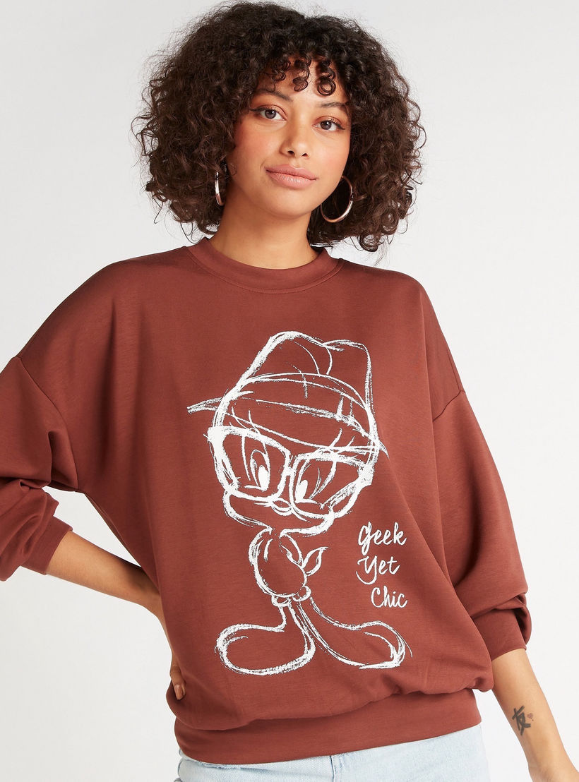 سويت شيرت بأكمام طويلة وياقة ضيّقة وطبعات تويتي-women-winterwear-hoodiesandsweatshirts-sweatshirts-image-5