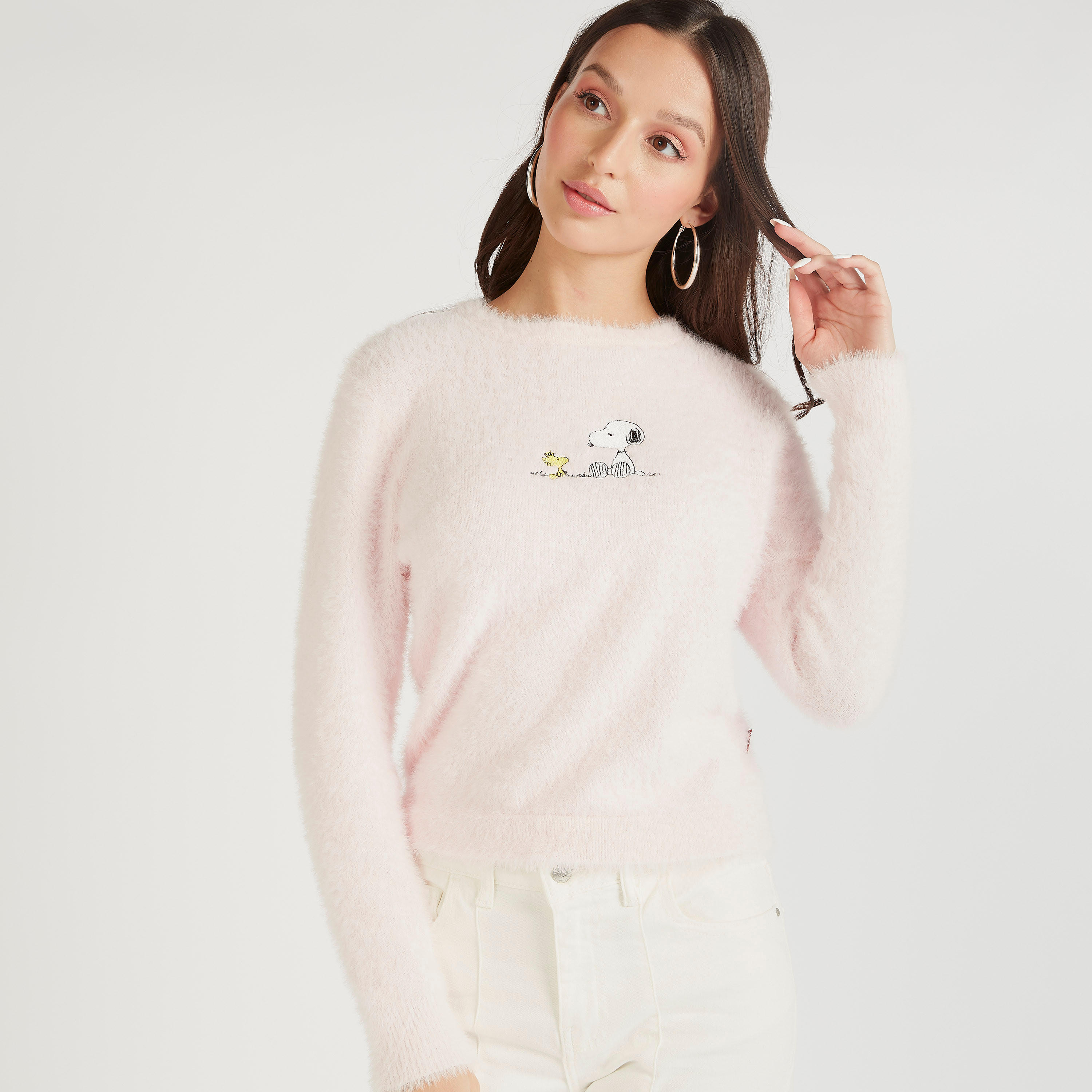 سويت شيرت بياقة ضيقة وأكمام طويلة وطبعات سنوبي بارزة الملمس-women-clothing-cardigansandjumpers-jumpers-image-1