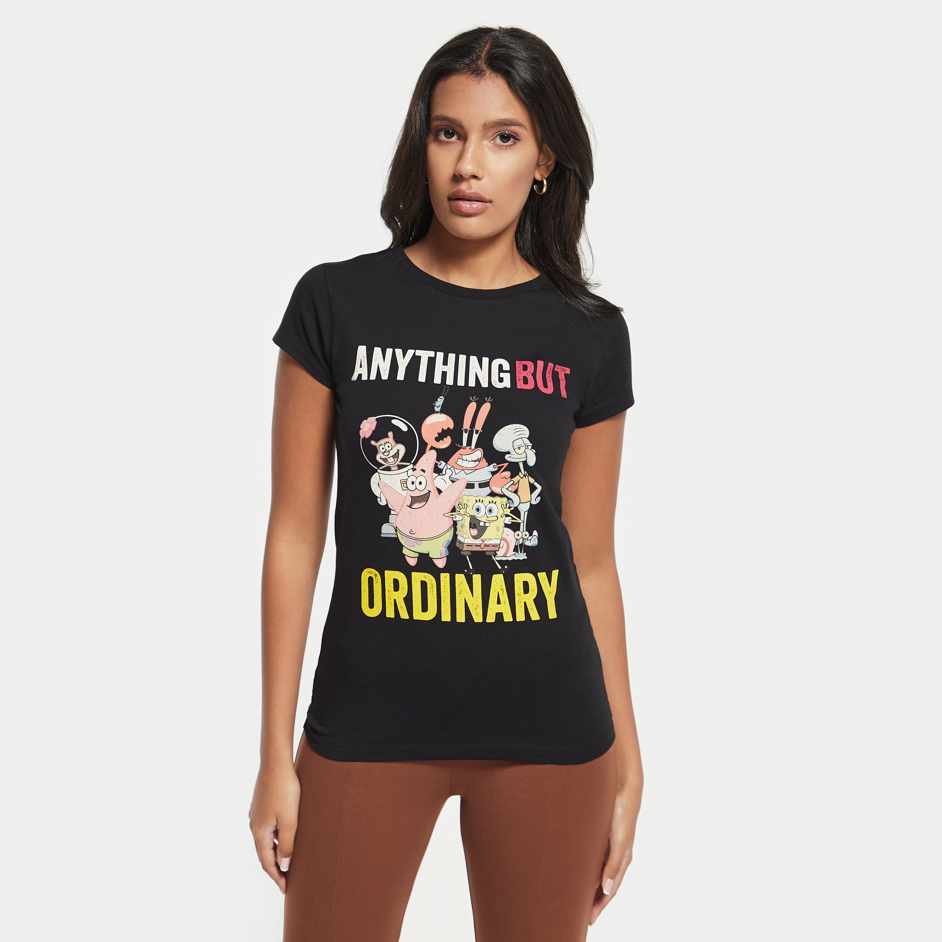 تيشيرت بياقة ضيّقة وأكمام قصيرة وطبعات سبونج بوب-women-clothing-tshirts-image-1
