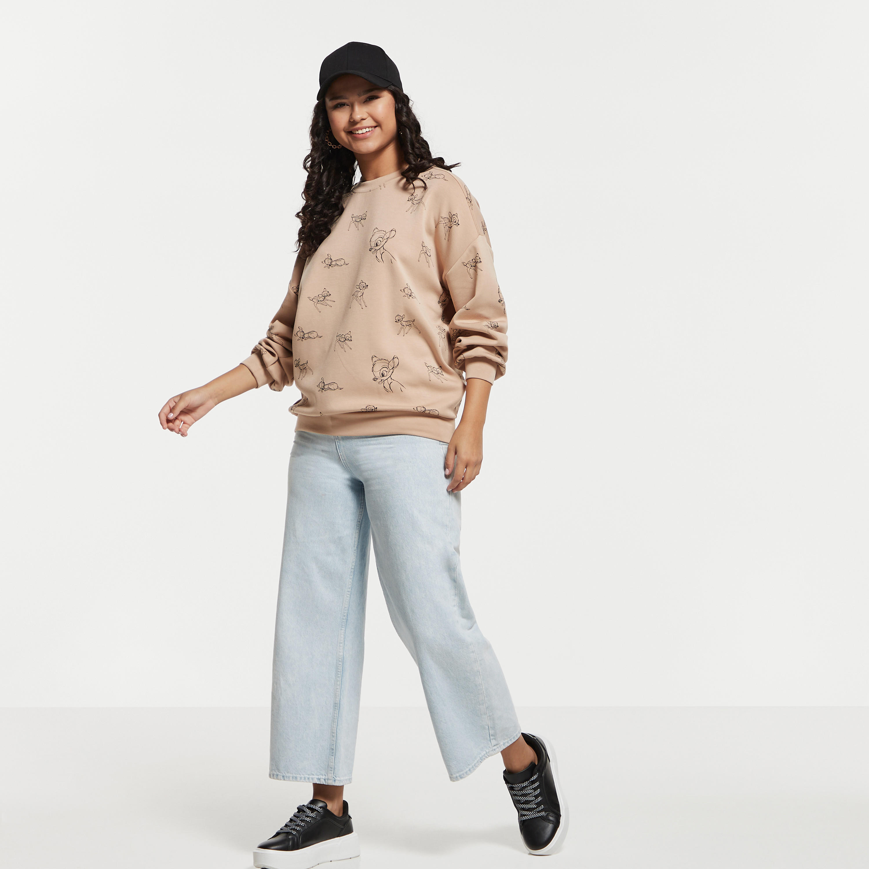 سويت شيرت بياقة ضيقة وأكمام طويلة وطبعات بامبي-women-winterwear-hoodiesandsweatshirts-sweatshirts-image-2
