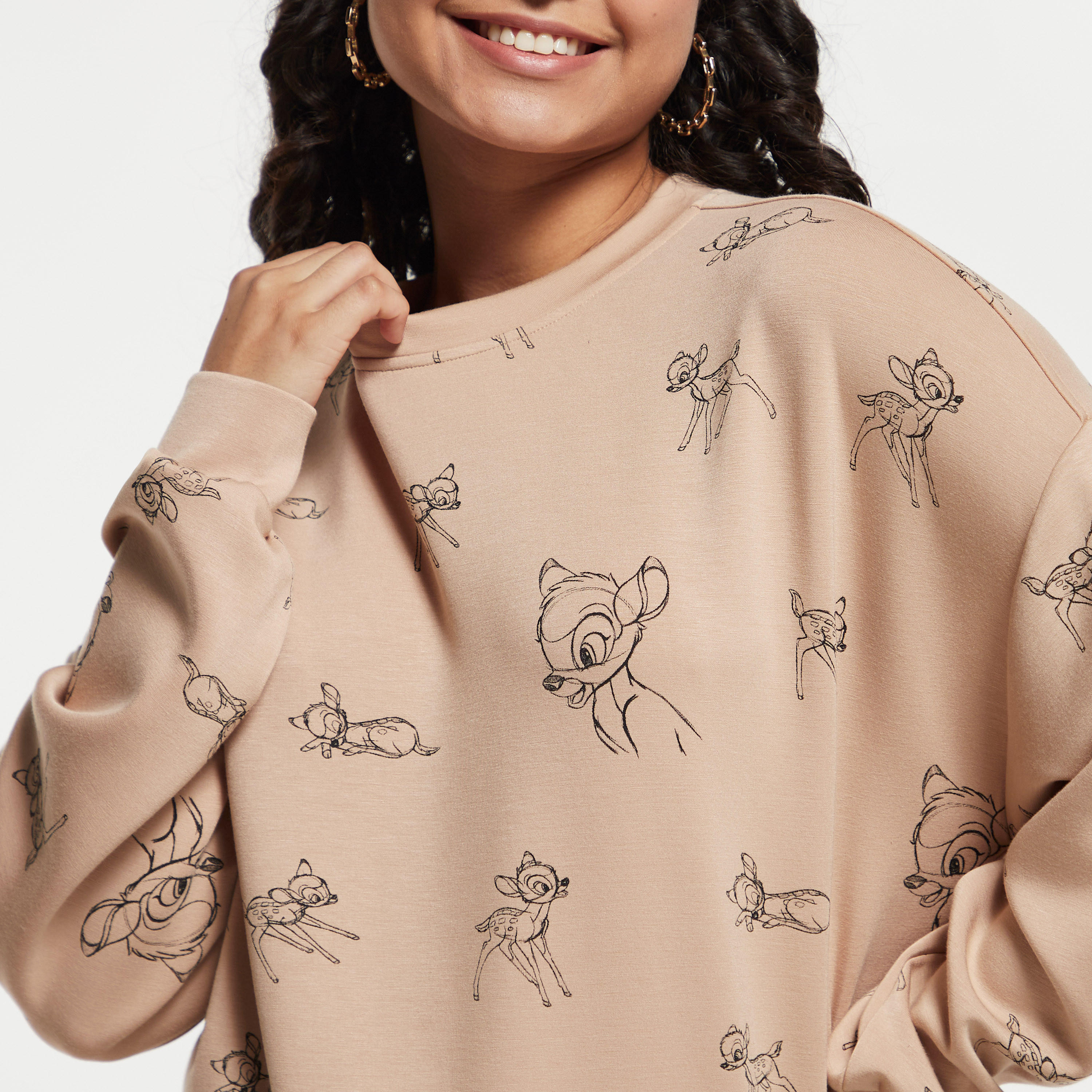 سويت شيرت بياقة ضيقة وأكمام طويلة وطبعات بامبي-women-winterwear-hoodiesandsweatshirts-sweatshirts-image-4
