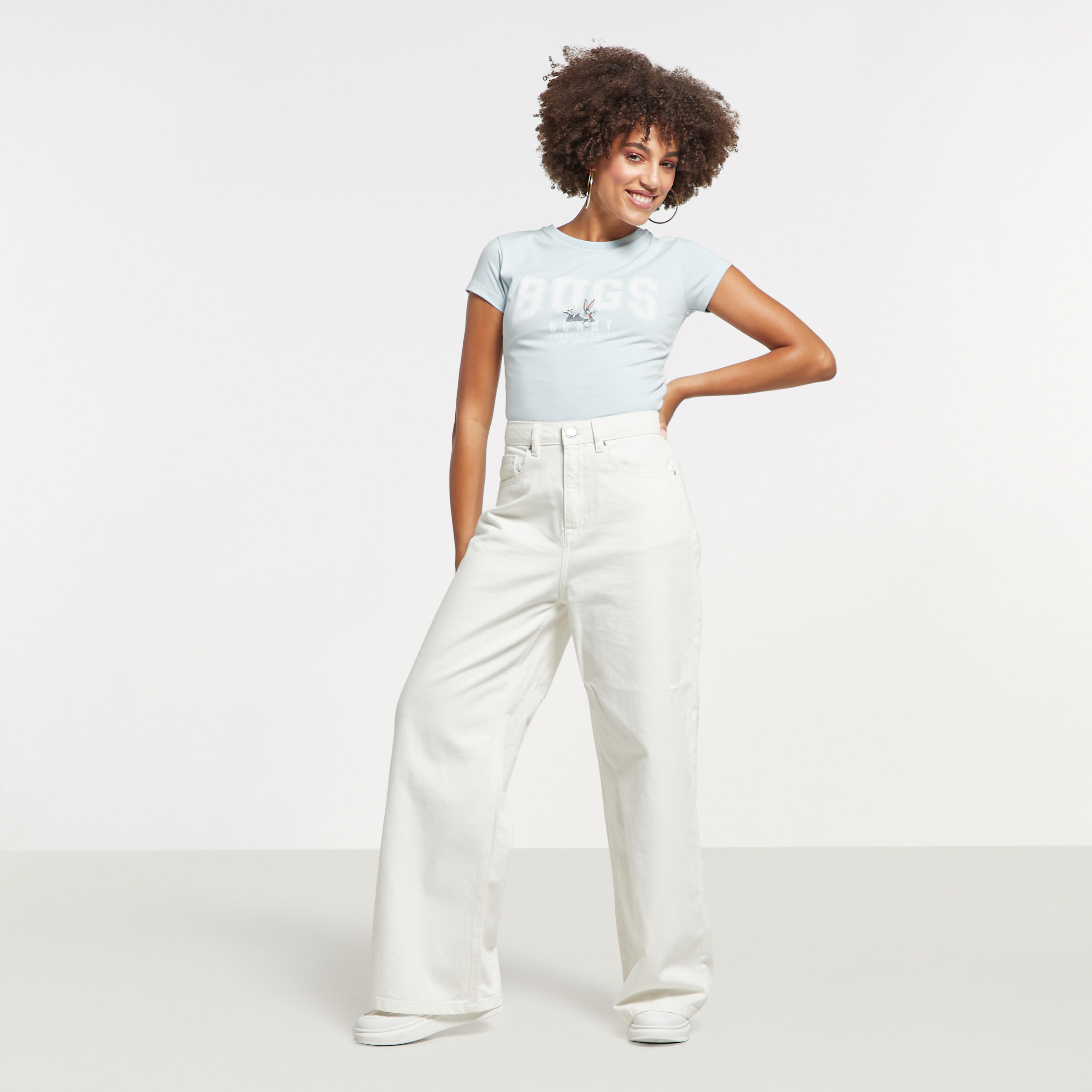 تيشيرت بياقة ضيّقة وأكمام كاب وطبعات-women-clothing-tshirts-image-2