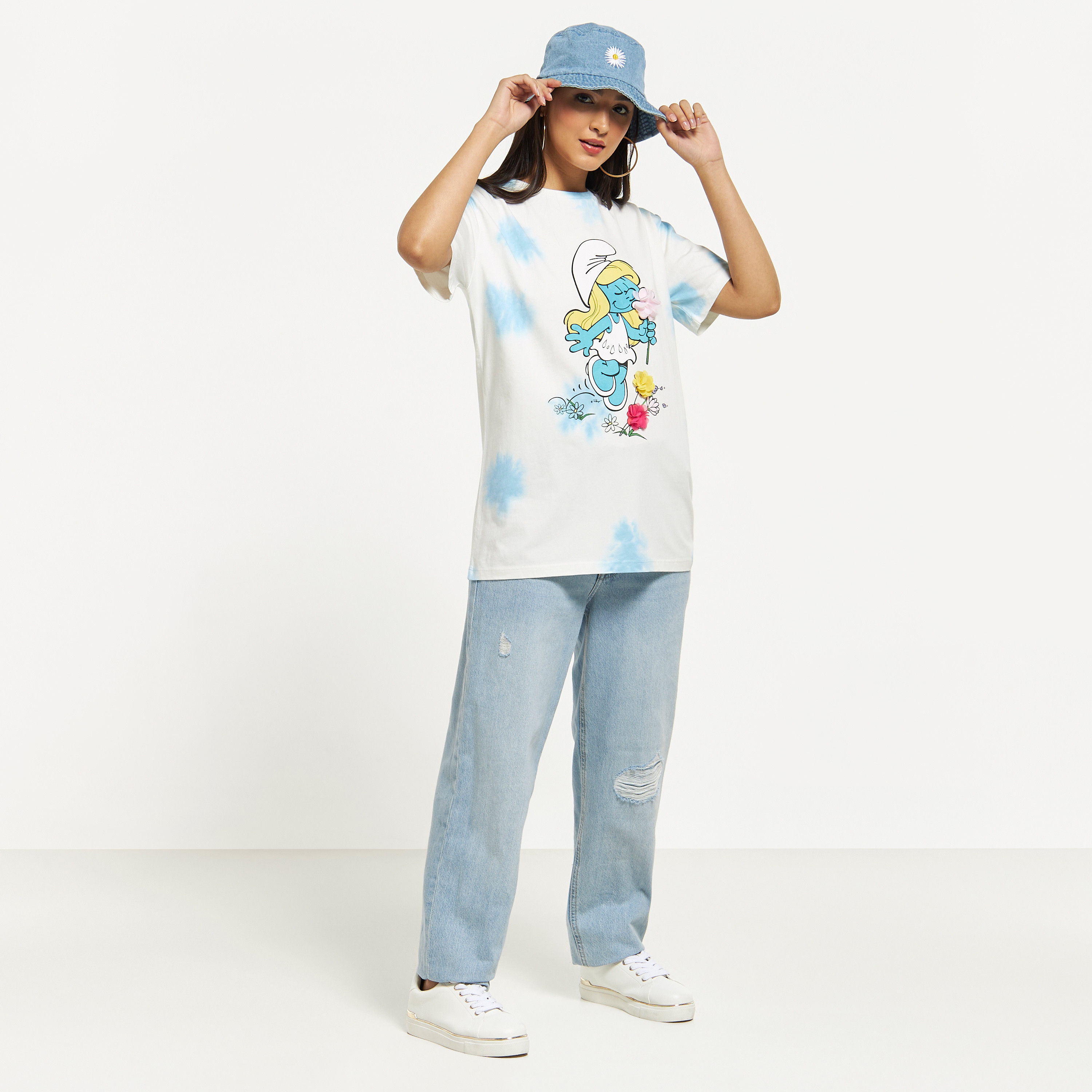 تيشيرت بياقة ضيقة وأكمام قصيرة وطبعات-women-clothing-tshirts-image-2