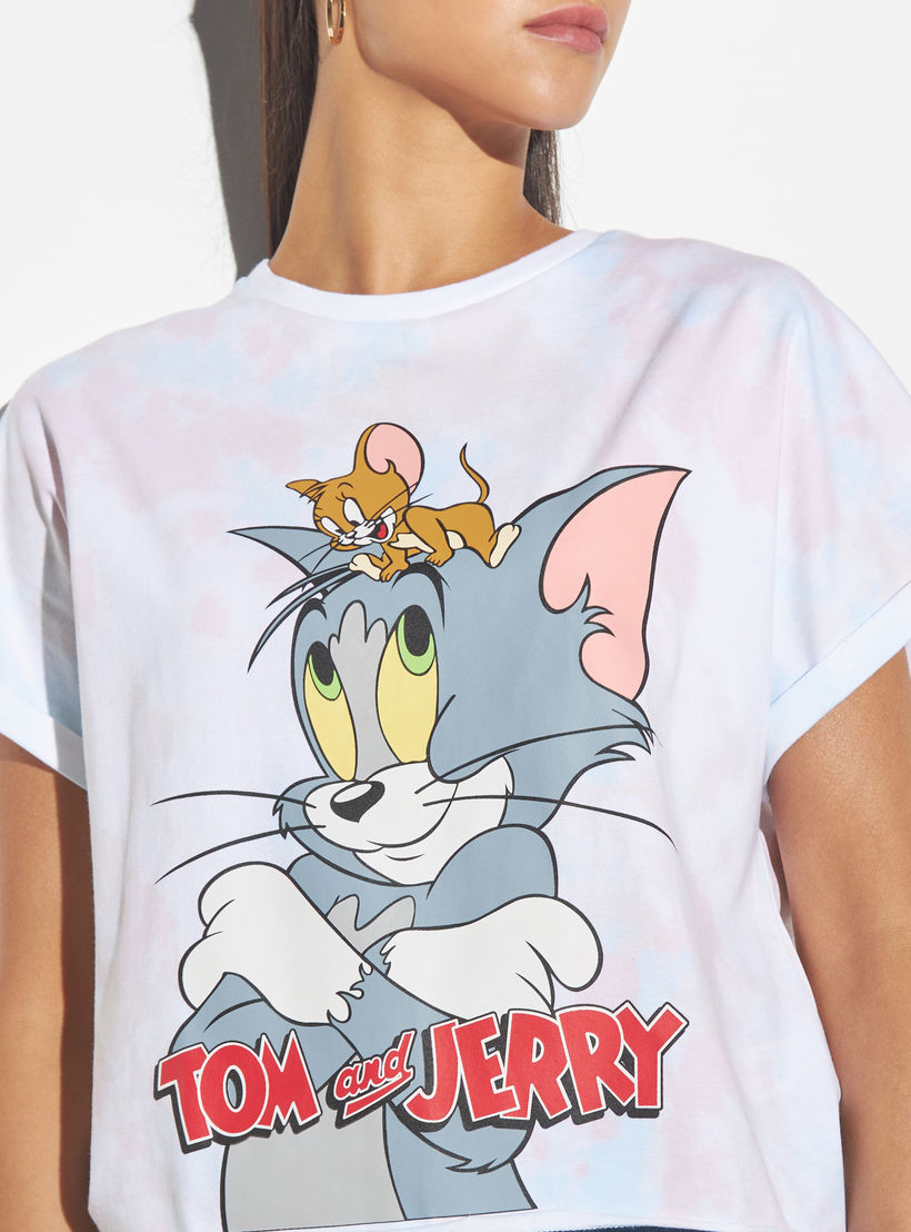 تيشيرت قصير بوكسي بأكمام قصيرة وياقة ضيقة وطبعات توم أند جيري-women-clothing-tshirts-image-3
