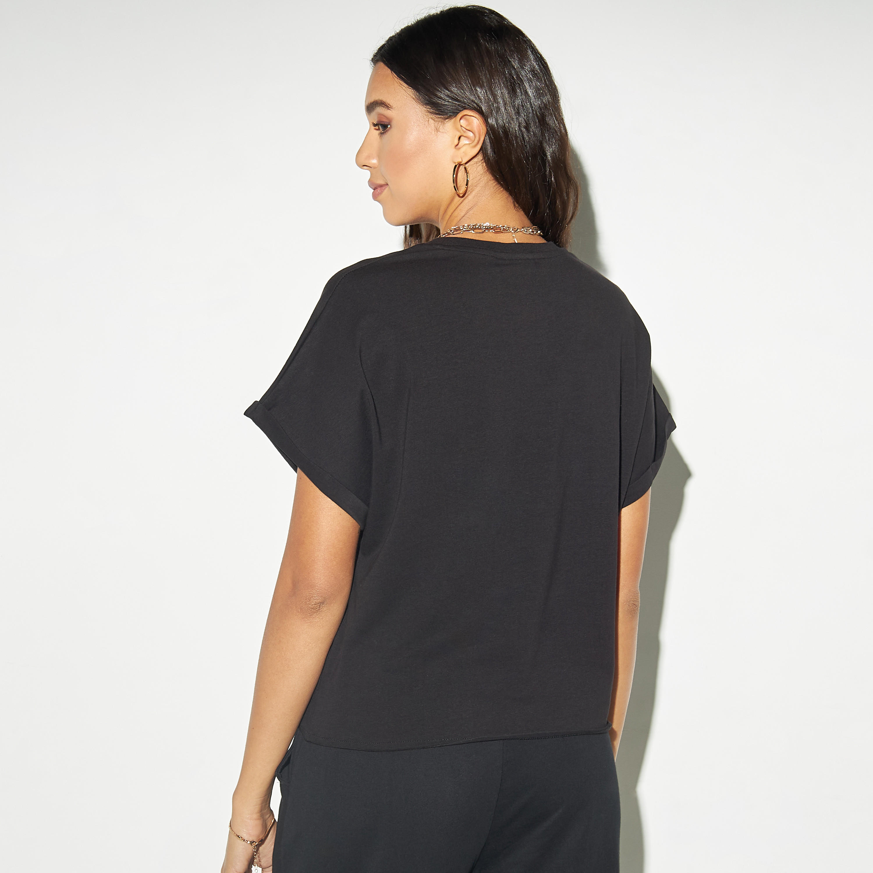 تيشيرت قصير بياقة مستديرة وطبعات-women-clothing-tshirts-image-3