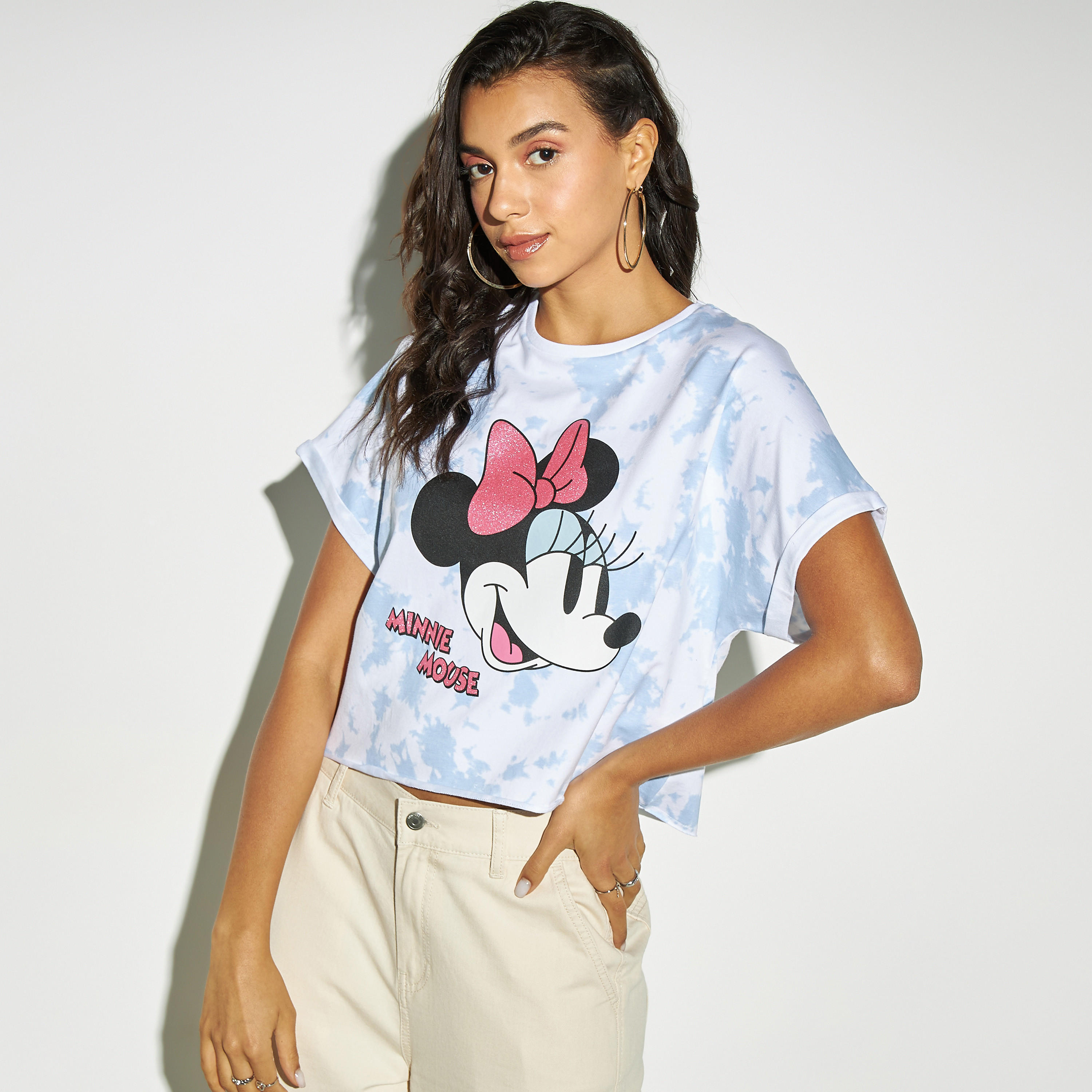تيشيرت قصير بوكسي بياقة ضيقة وطبعات-women-clothing-tshirts-image-1
