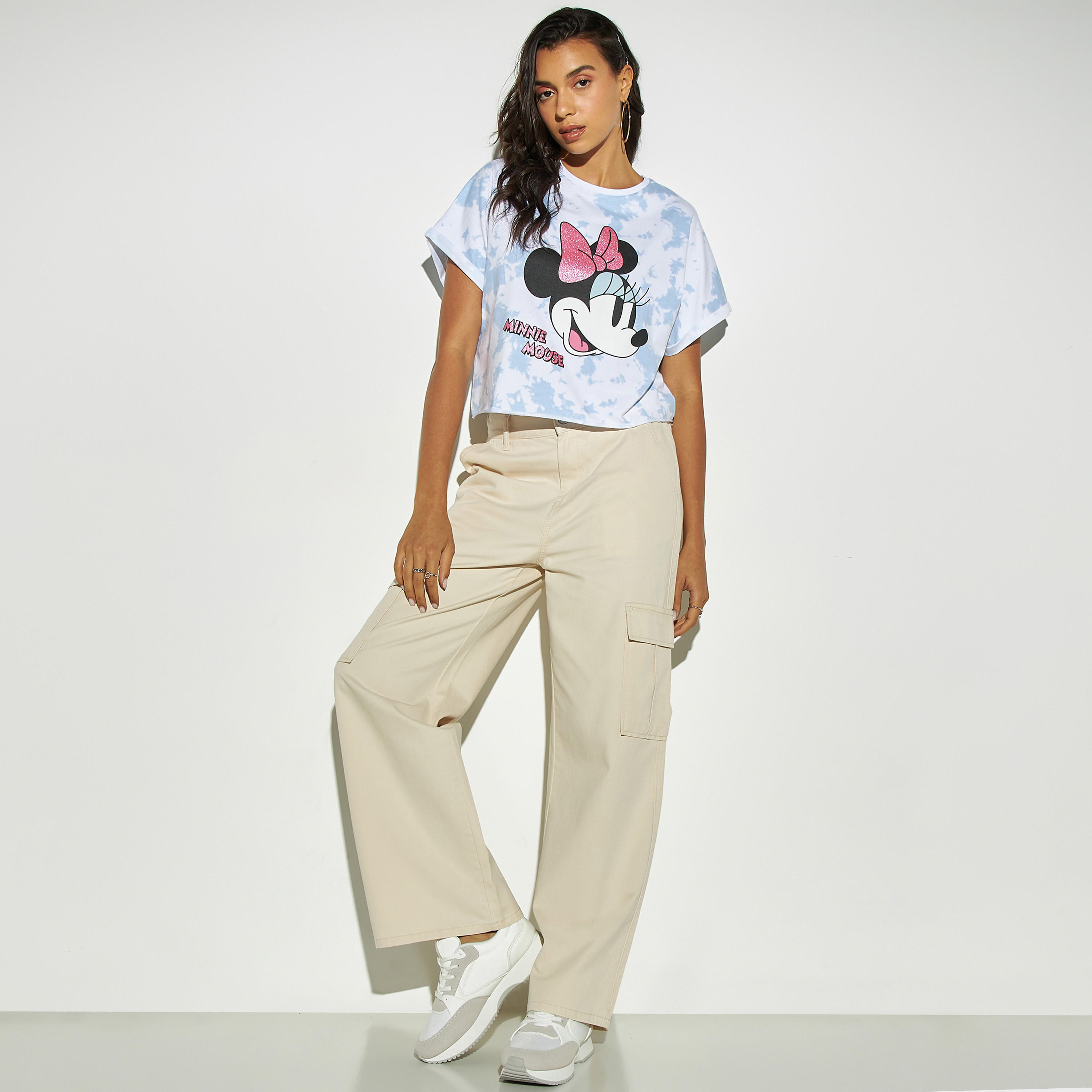 تيشيرت قصير بوكسي بياقة ضيقة وطبعات-women-clothing-tshirts-image-2
