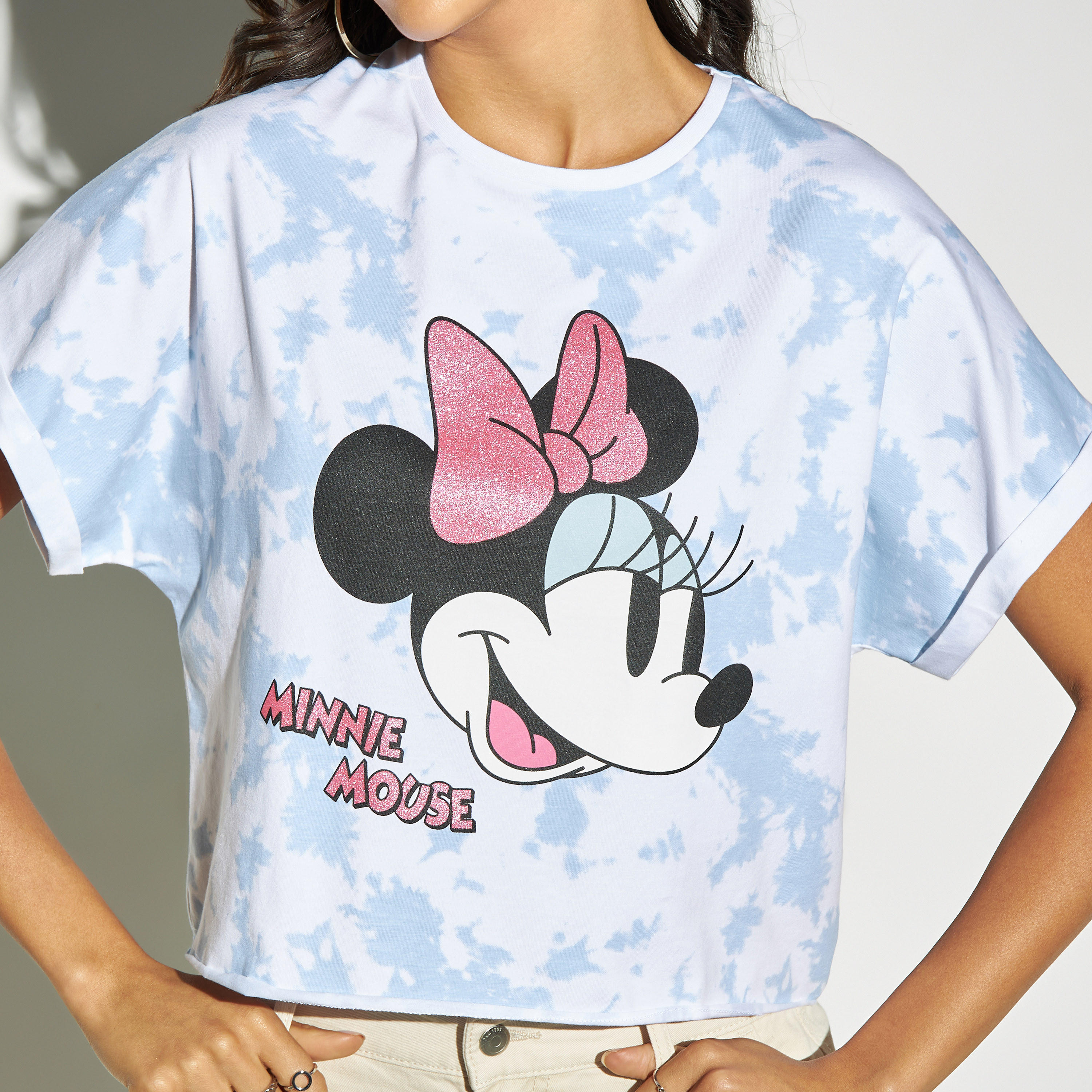 تيشيرت قصير بوكسي بياقة ضيقة وطبعات-women-clothing-tshirts-image-4