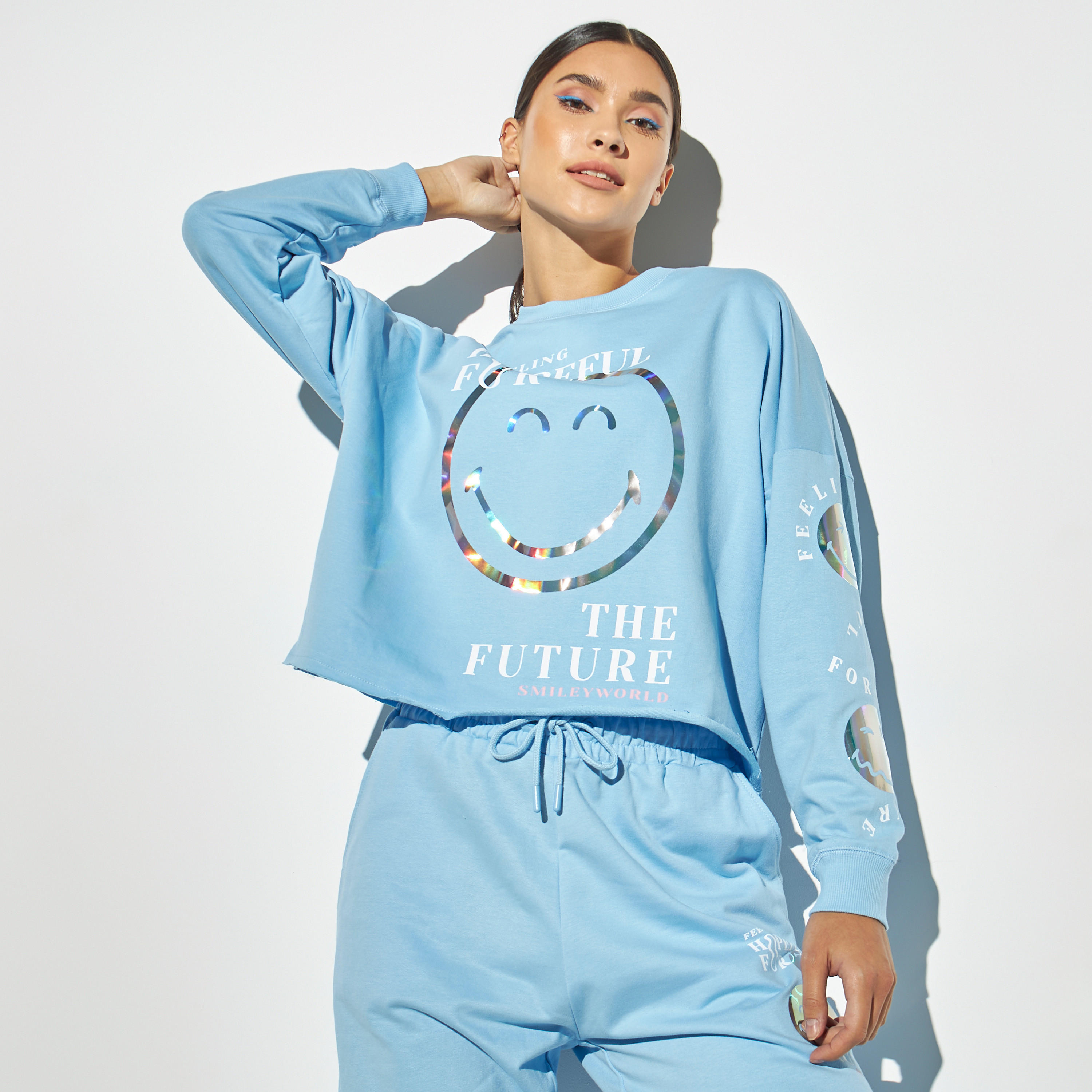 سويت شيرت بياقة ضيقة وأكمام طويلة وطبعات-women-winterwear-hoodiesandsweatshirts-sweatshirts-image-1