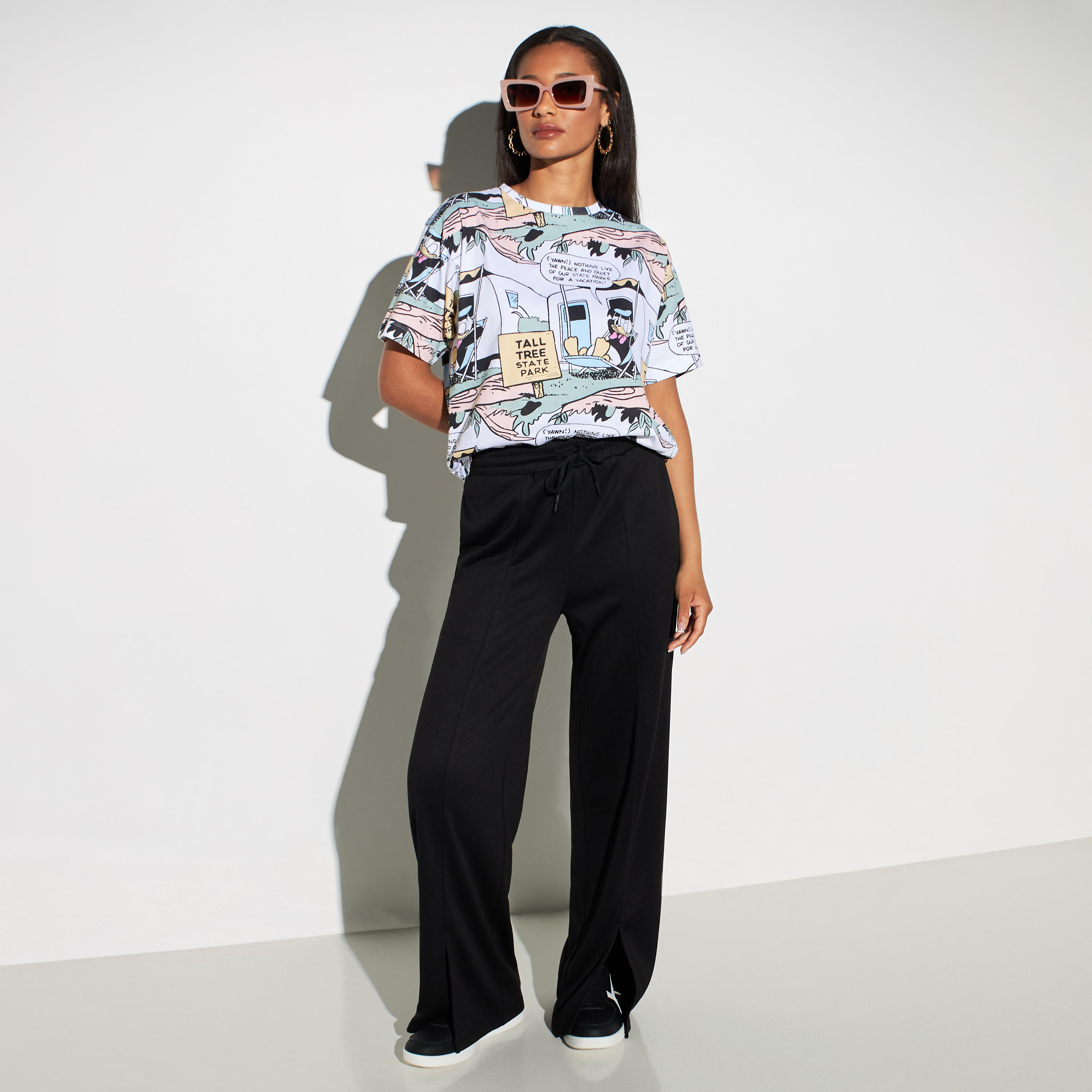 All-Over Donald Duck Print Crop Boxy T-shirt with Crew Neck and Drop Shoulder Sleeves-women-clothing-tshirts-image-2