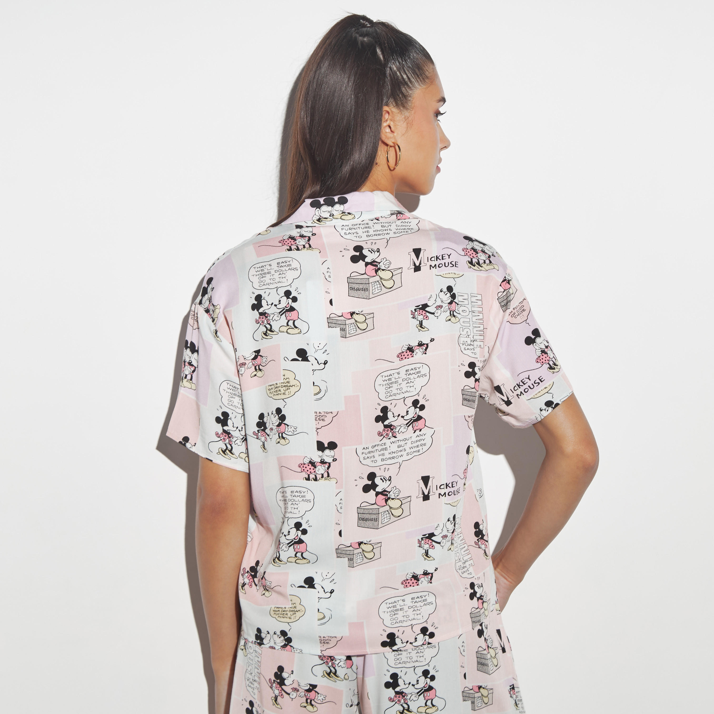 قميص بأكمام قصيرة وياقة كامب وطبعات-women-clothing-shirtsandblouses-shirts-image-4