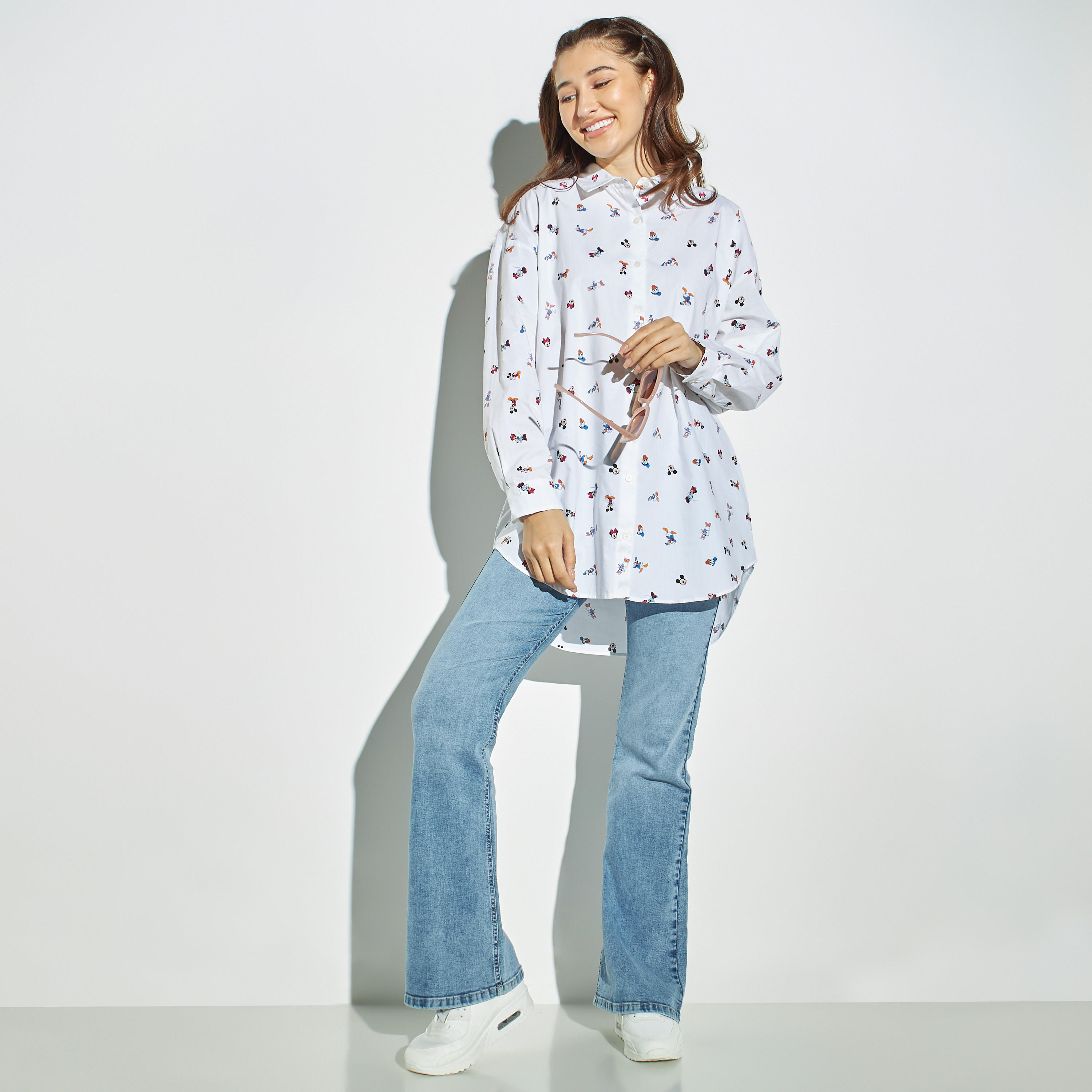 تيشيرت مقاس واسع بطبعات ميكي وميني ماوس-women-clothing-shirtsandblouses-shirts-image-2