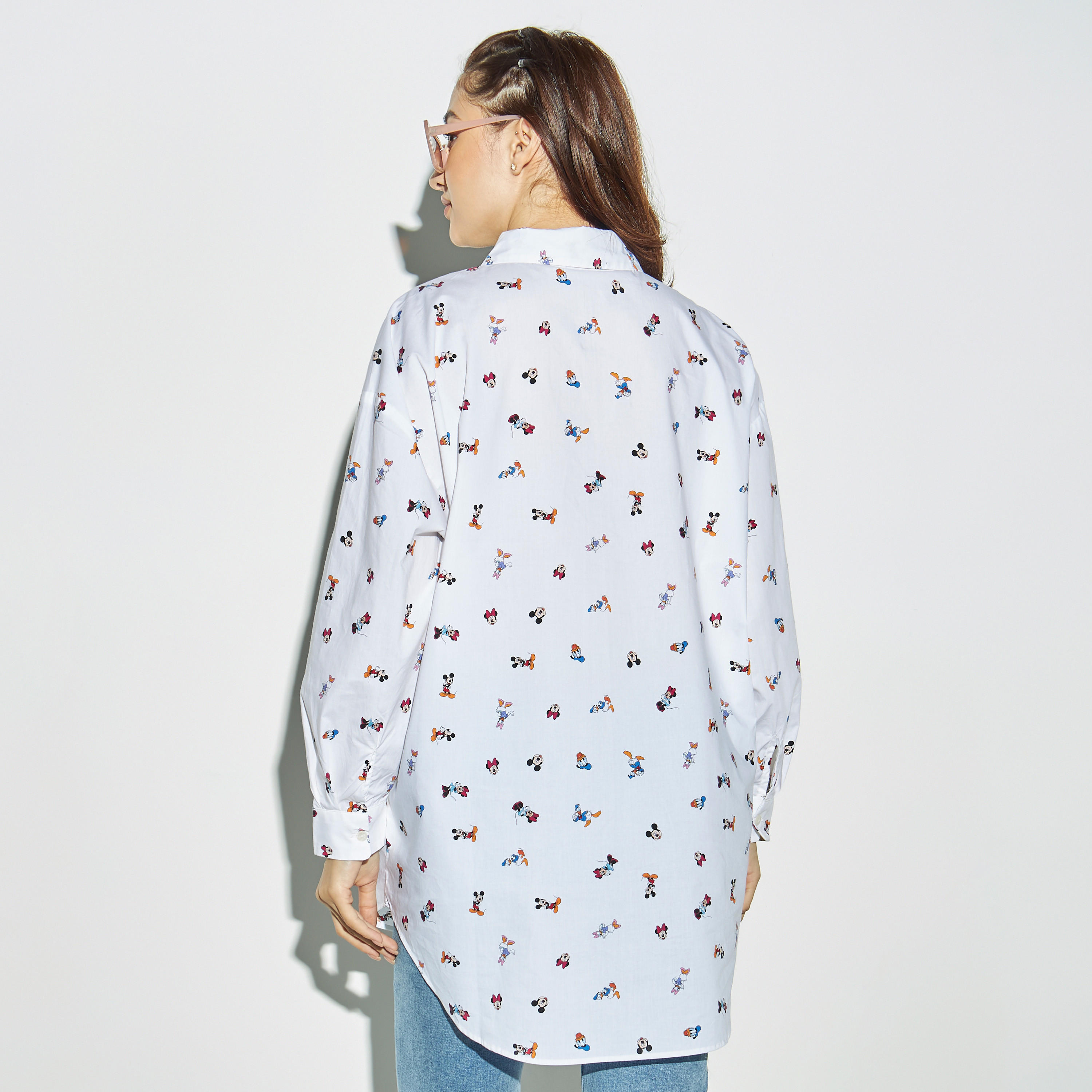 تيشيرت مقاس واسع بطبعات ميكي وميني ماوس-women-clothing-shirtsandblouses-shirts-image-3