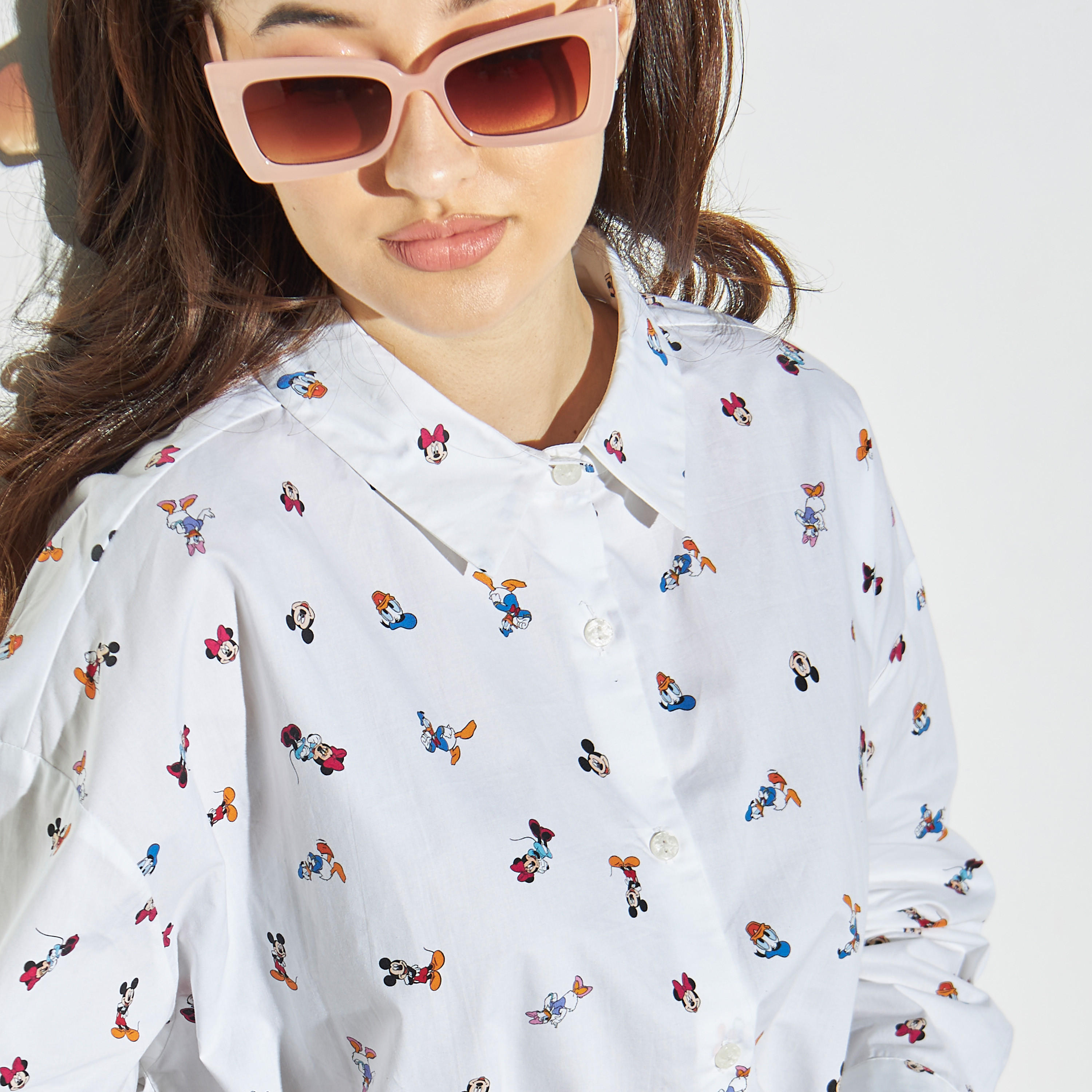 تيشيرت مقاس واسع بطبعات ميكي وميني ماوس-women-clothing-shirtsandblouses-shirts-image-4