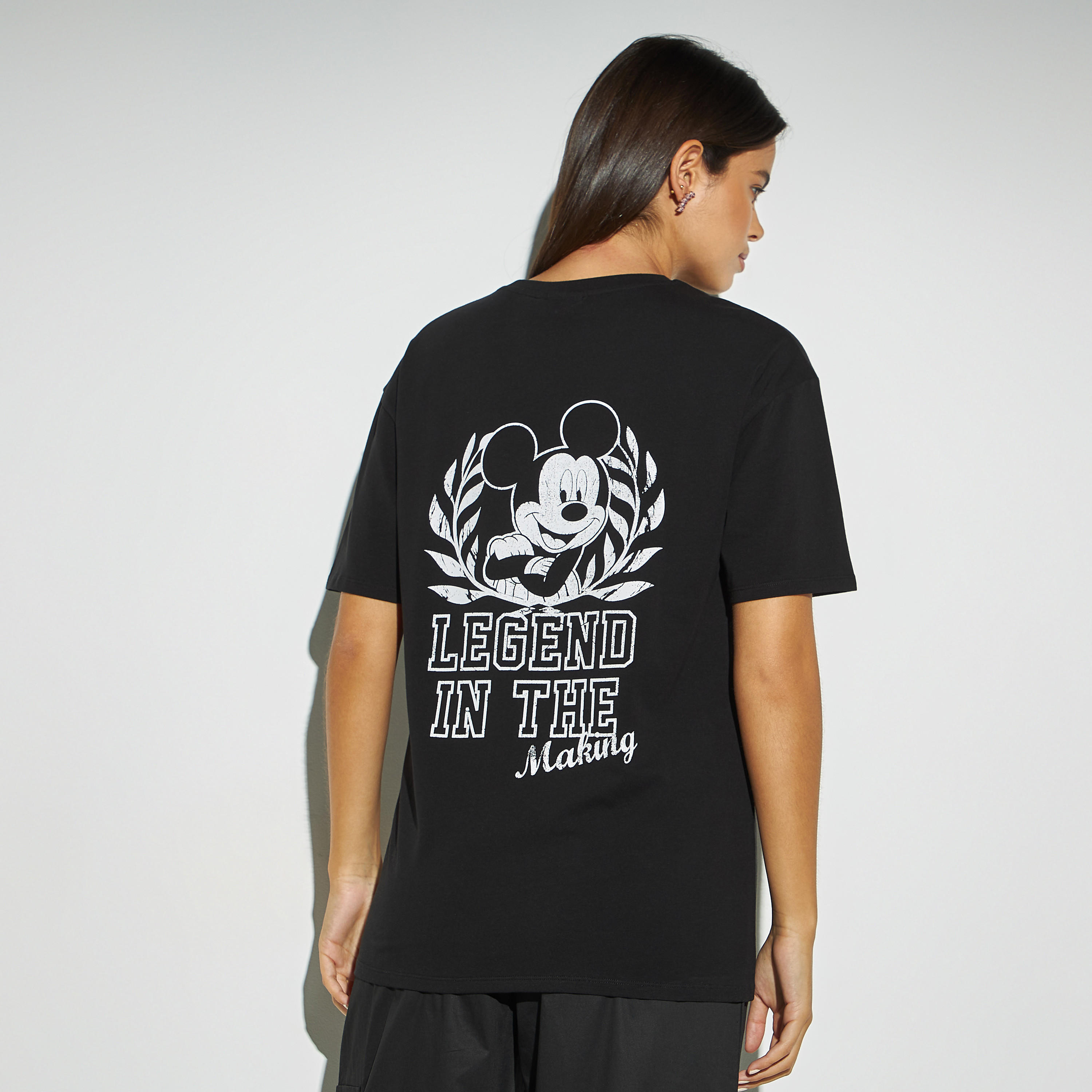 تيشيرت طويل بأكمام منسدلة وطبعات ميكي ماوس-women-clothing-tshirts-image-1