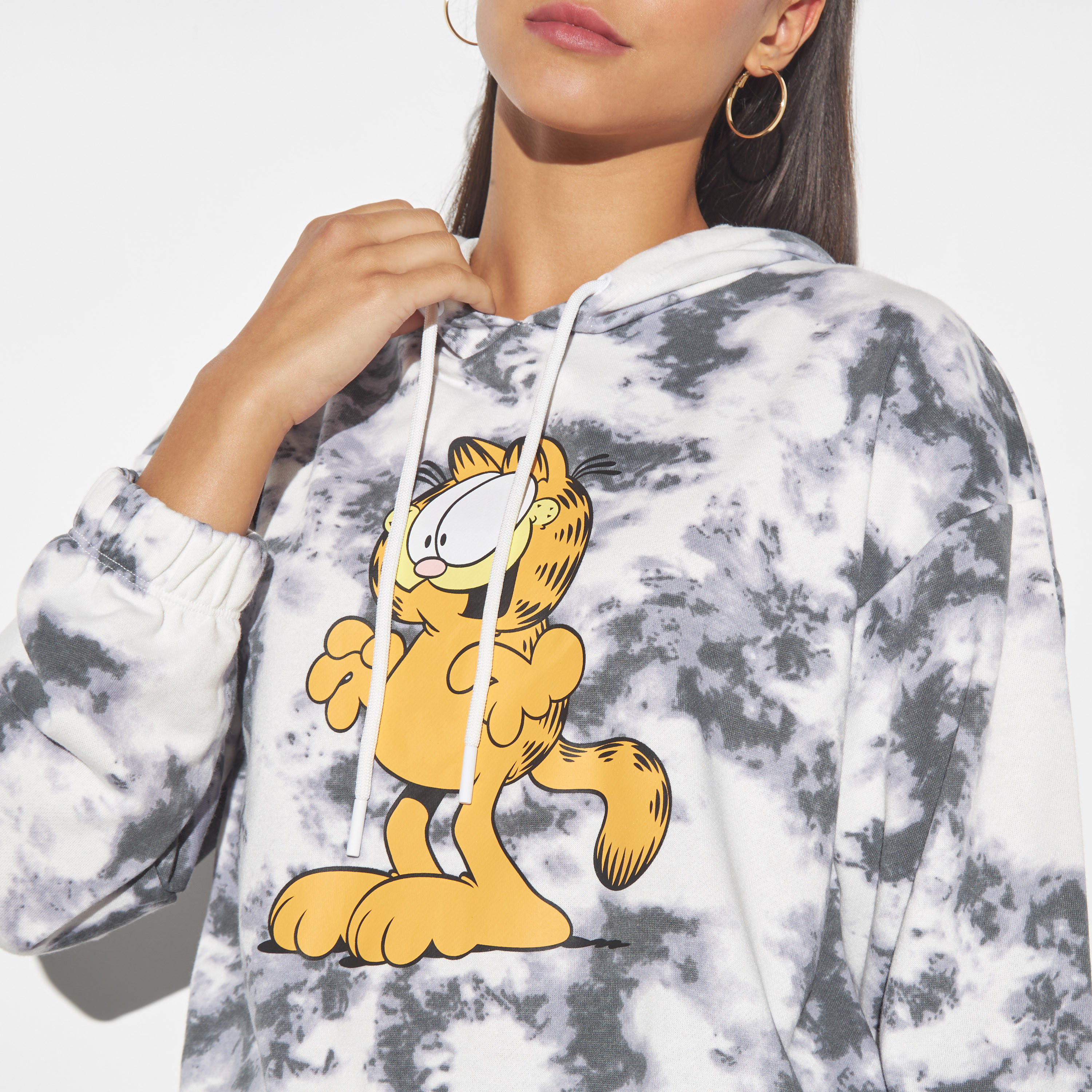 هودي بأكمام طويلة وطبعات غارفيلد-women-winterwear-hoodiesandsweatshirts-hoodies-image-4