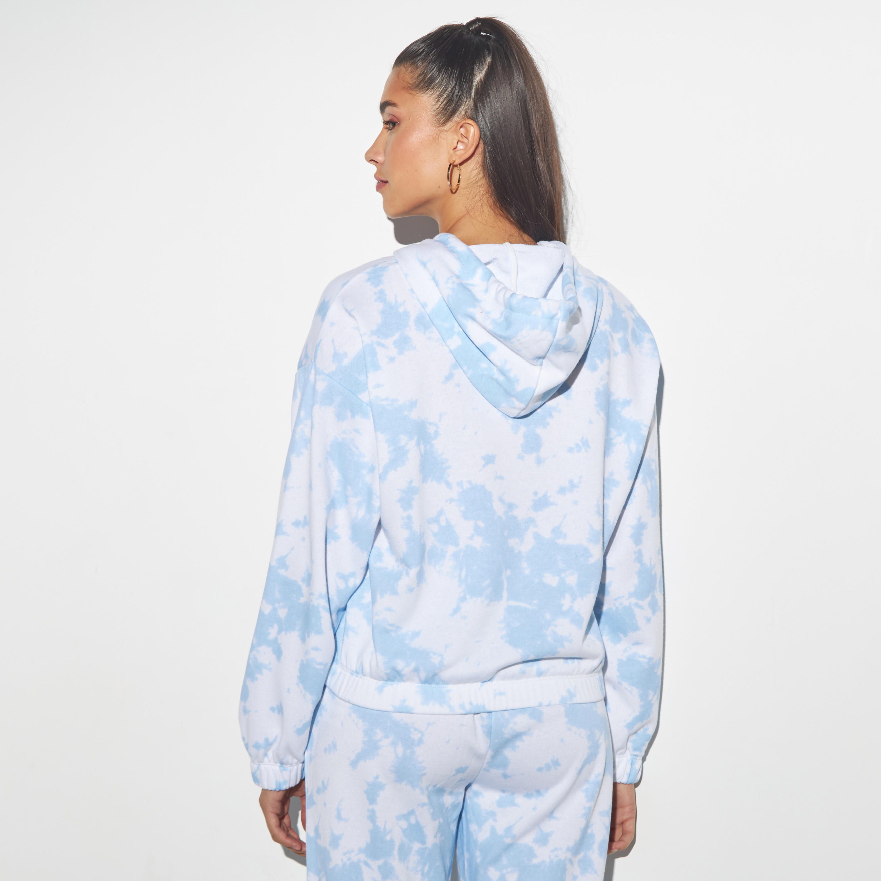 هودي بأكمام طويلة وطبعات توم أند جيري-women-winterwear-hoodiesandsweatshirts-hoodies-image-4
