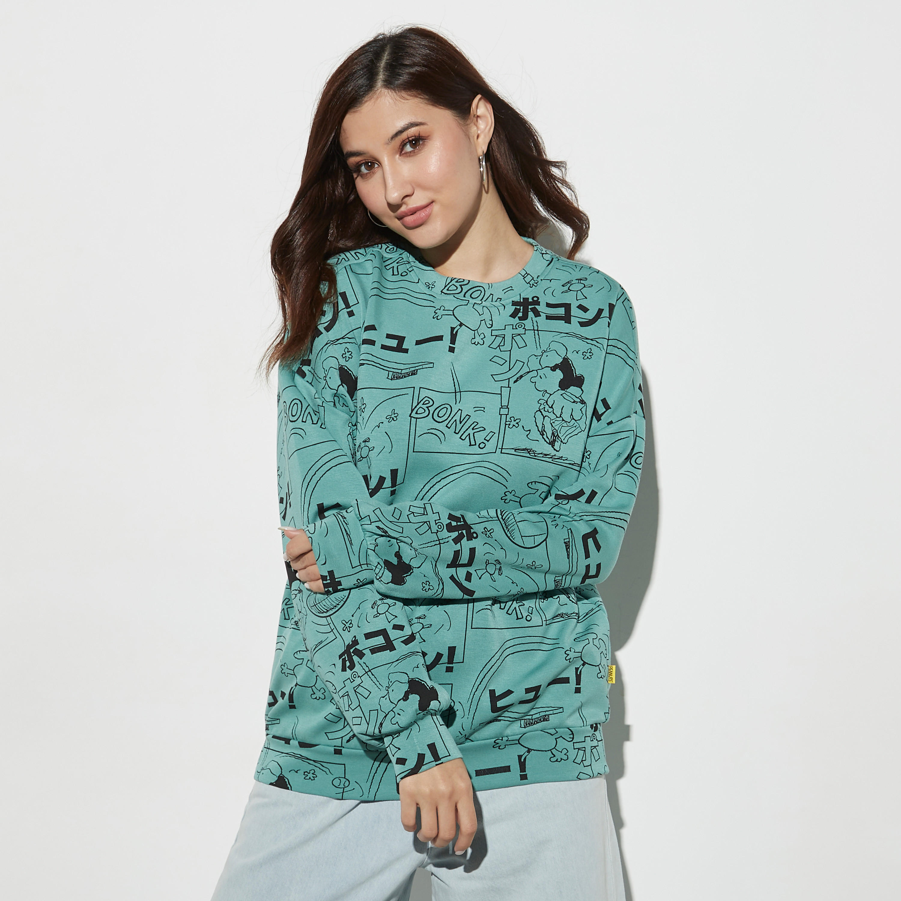 سويت شيرت بياقة ضيقة وأكمام طويلة وطبعات-women-winterwear-hoodiesandsweatshirts-sweatshirts-image-1