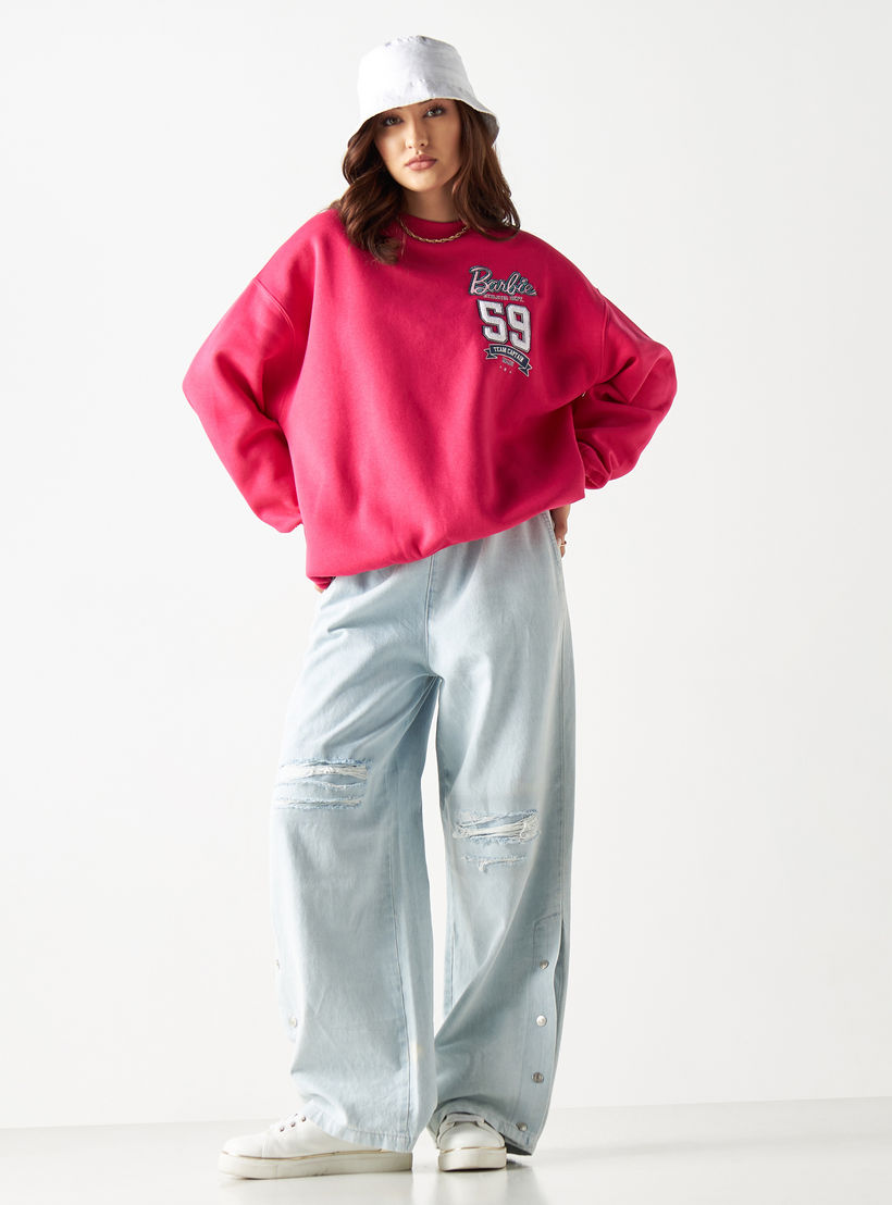 سويت شيرت بياقة ضيقة وأكمام طويلة وطبعات باربي-women-winterwear-hoodiesandsweatshirts-sweatshirts-image-2