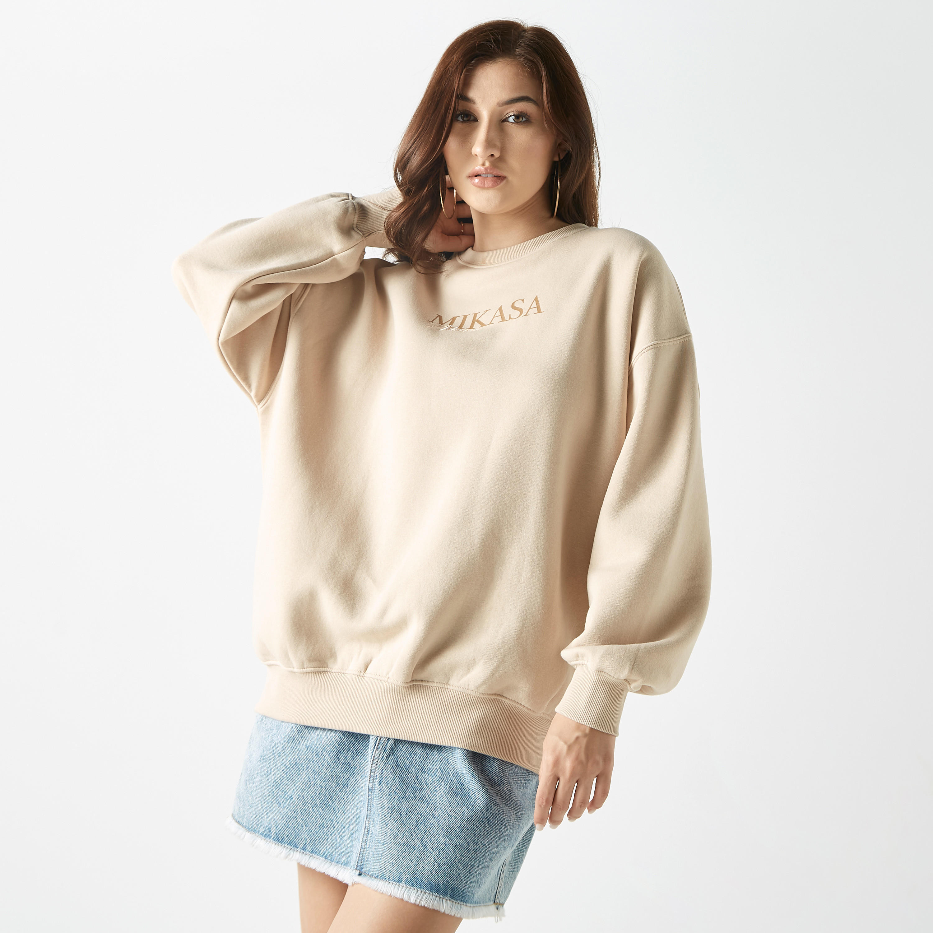 Mikasa Print Oversized Sweatshirt with Crew Neck and Drop Shoulder Sleeves-women-winterwear-hoodiesandsweatshirts-sweatshirts-image-3
